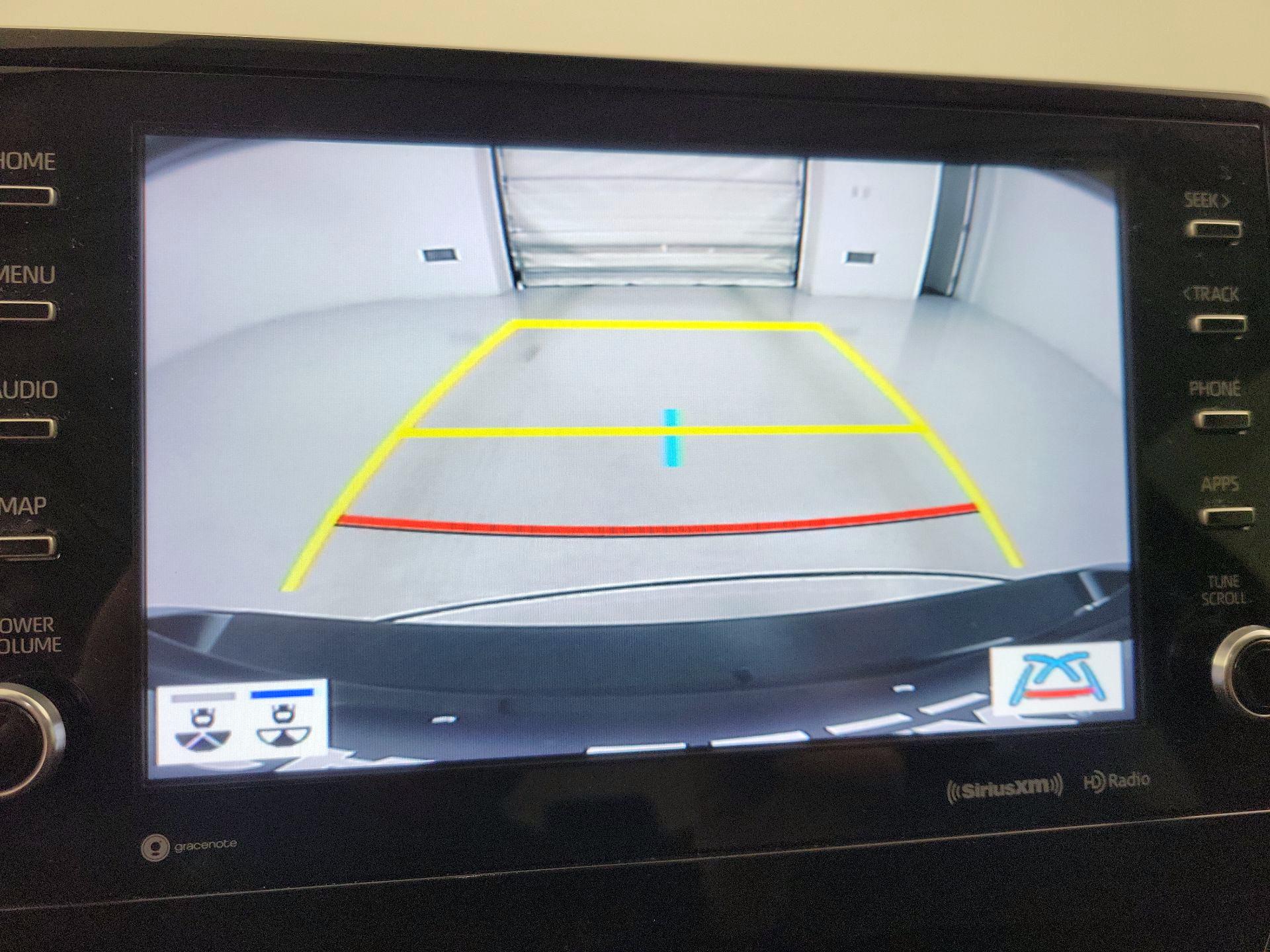 Thumbnail: 2022 Toyota Camry - 14