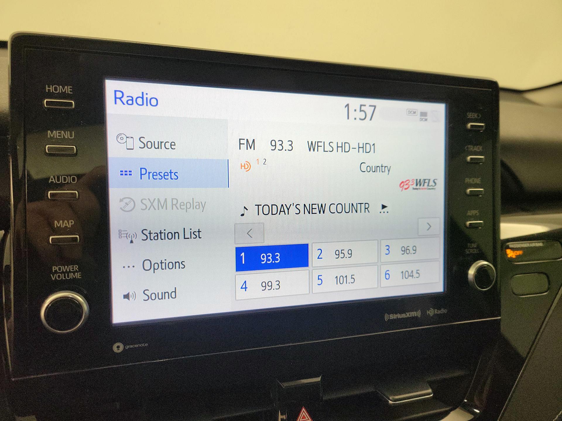 Thumbnail: 2022 Toyota Camry - 15