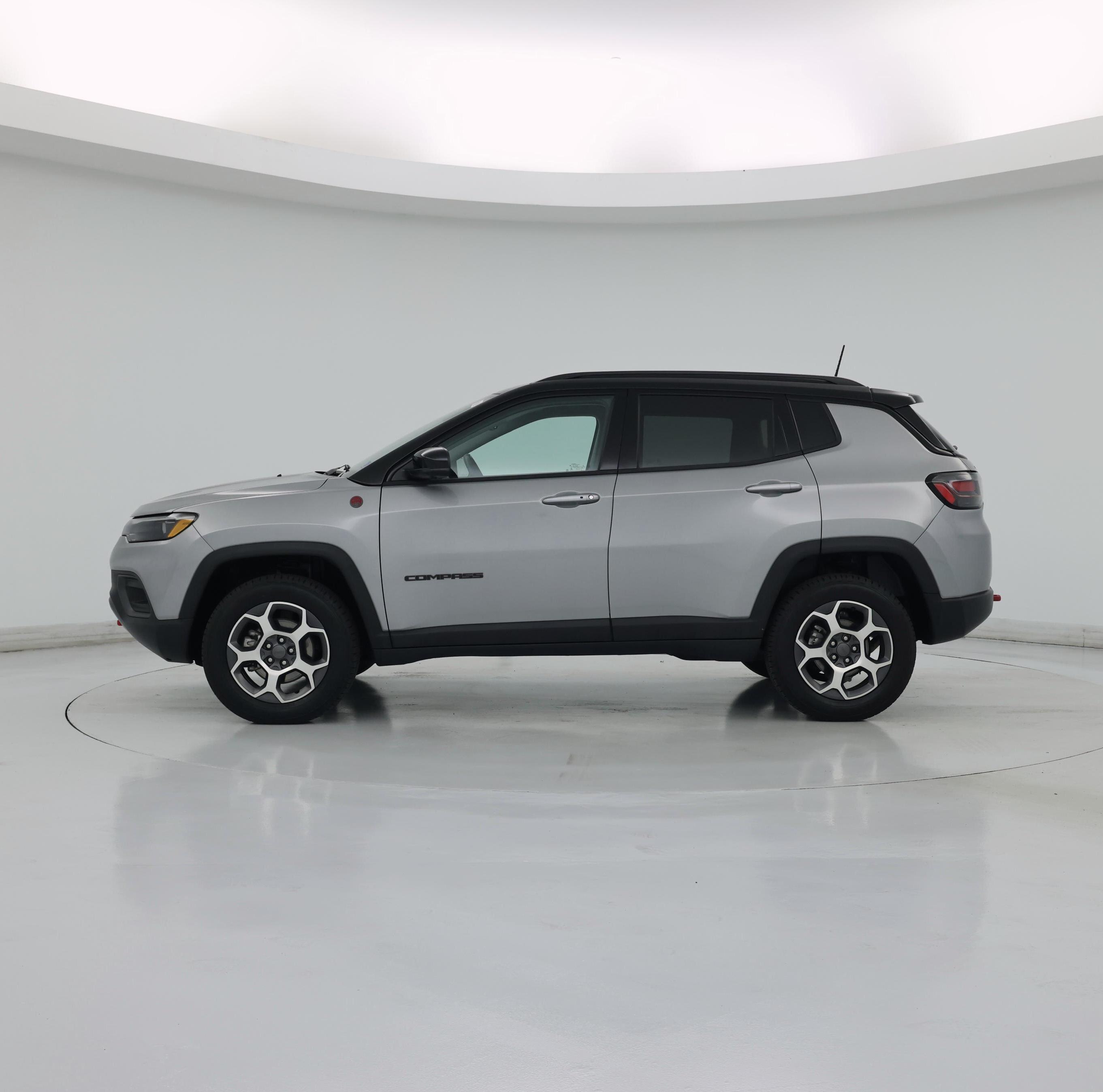 Thumbnail: 2022 Jeep Compass - 3