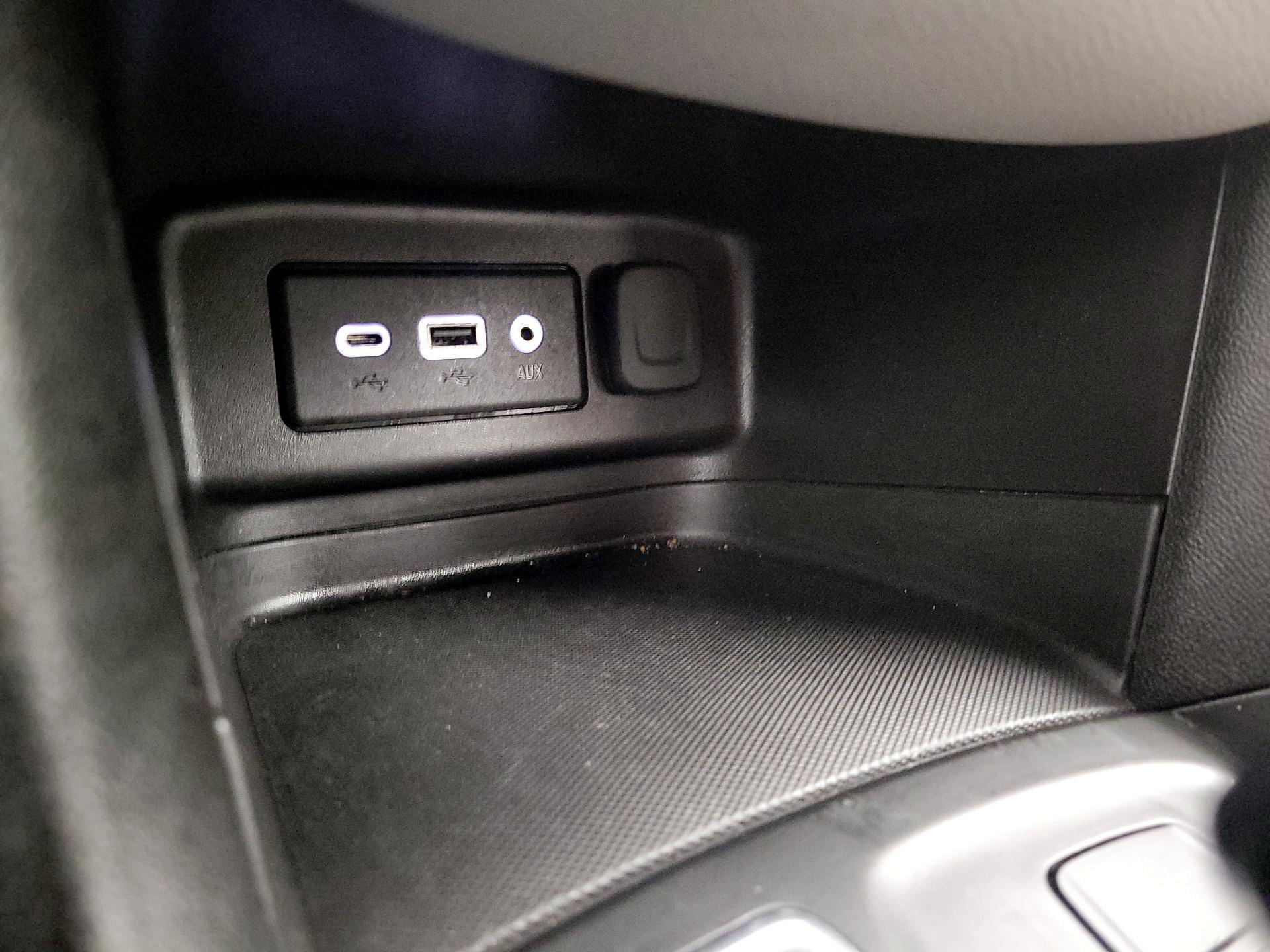 Thumbnail: 2024 Chevrolet Equinox - 18