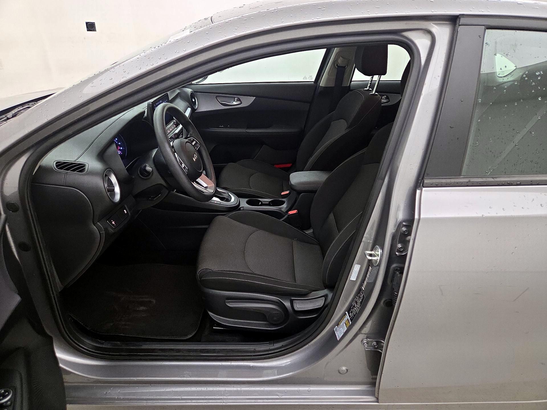 Thumbnail: 2024 Kia Forte - 11