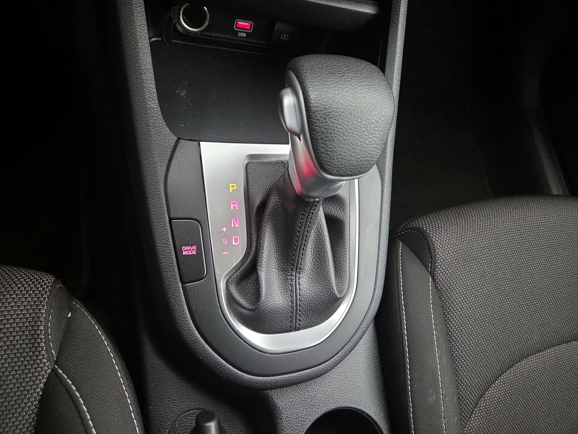 Thumbnail: 2024 Kia Forte - 17