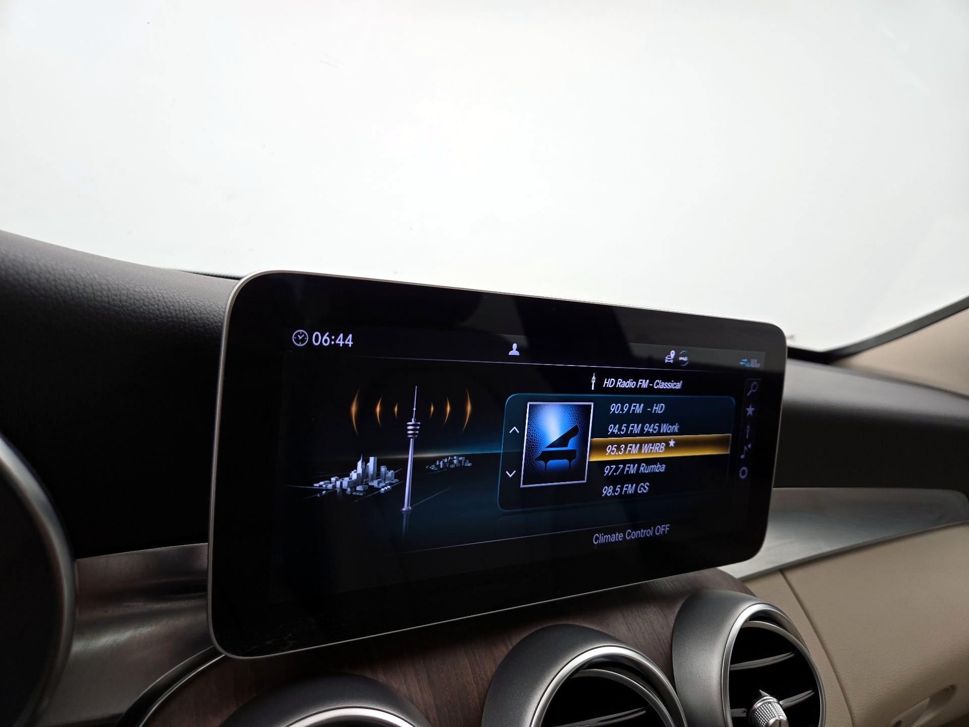 Thumbnail: 2021 Mercedes-Benz C-Class - 15