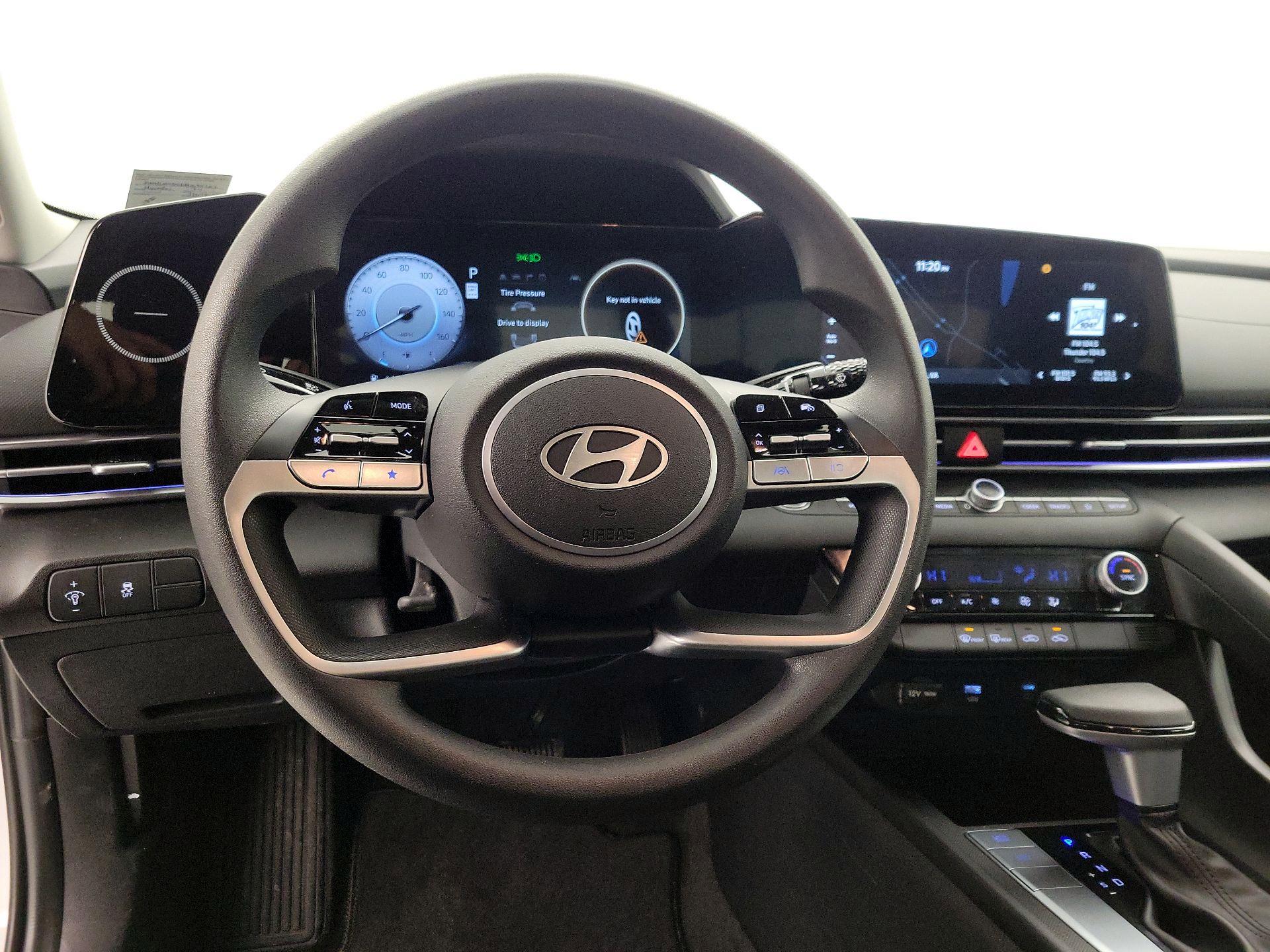 Thumbnail: 2024 Hyundai Elantra - 10