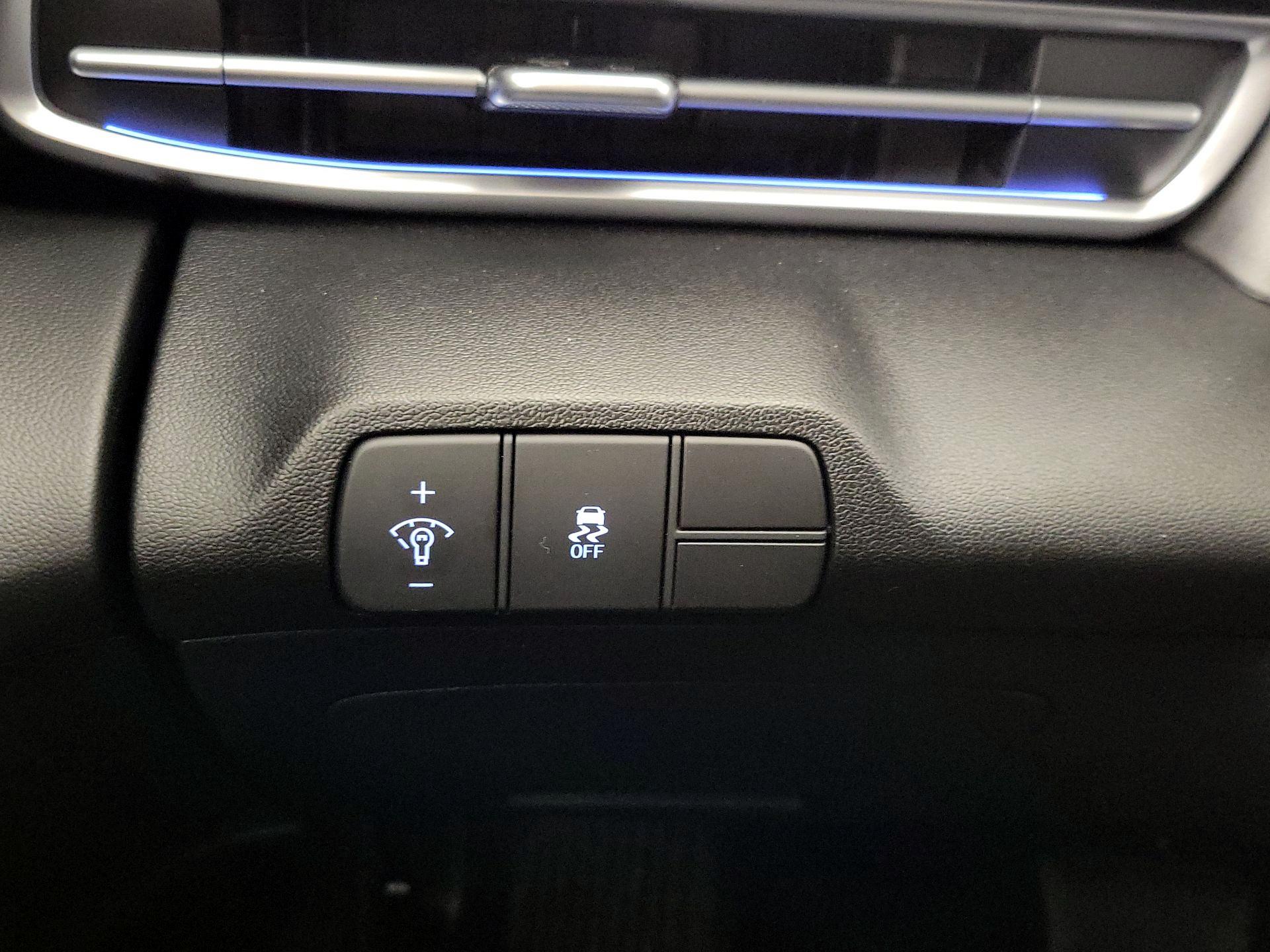 Thumbnail: 2024 Hyundai Elantra - 13