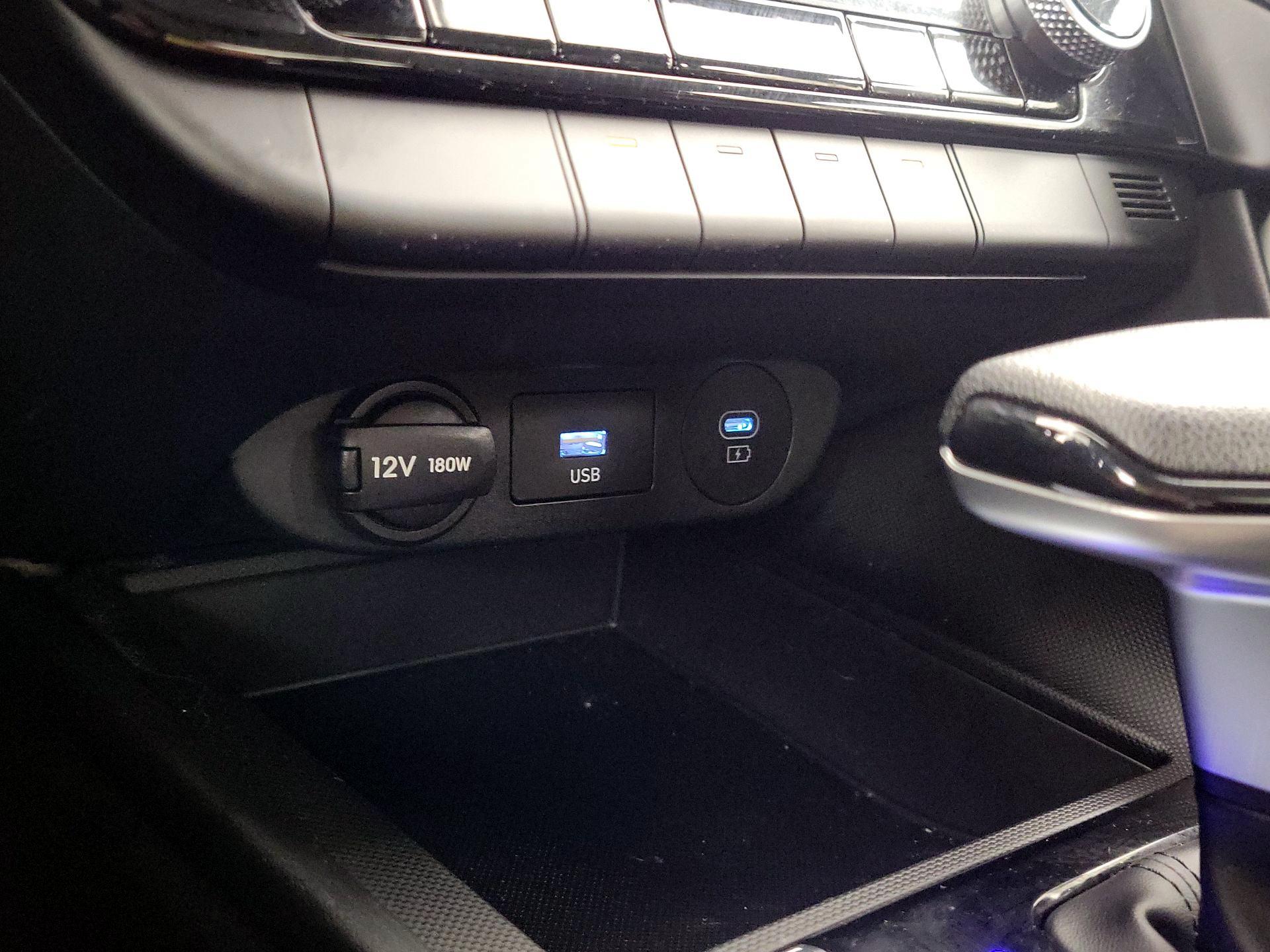 Thumbnail: 2024 Hyundai Elantra - 19