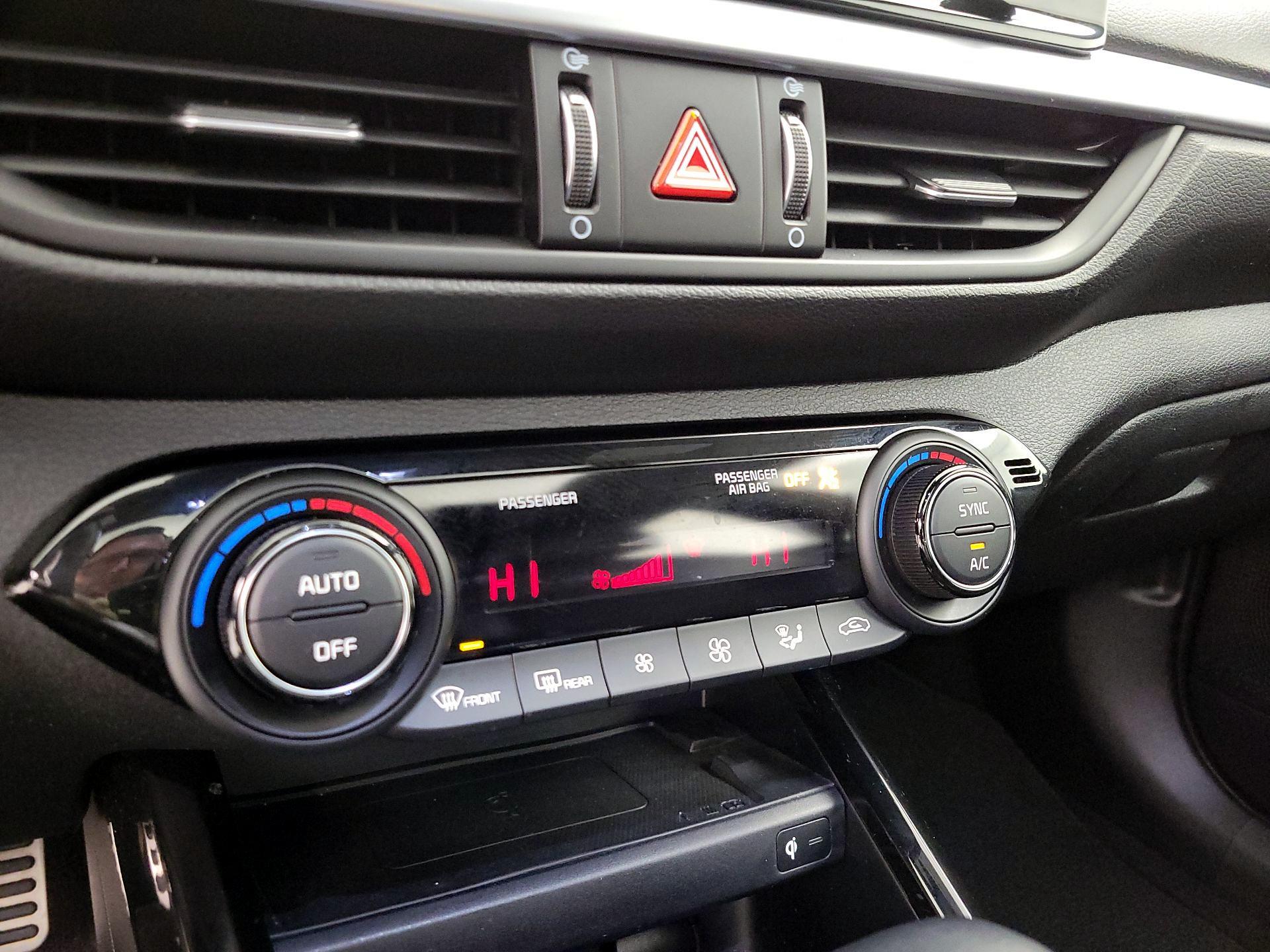 Thumbnail: 2023 Kia Forte - 17