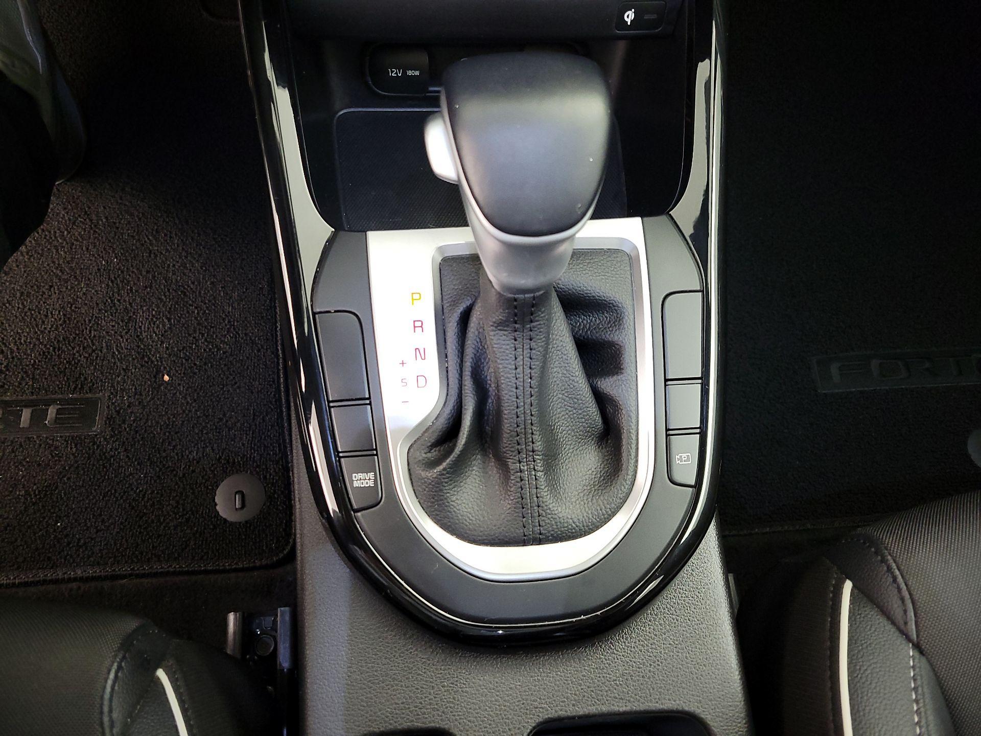 Thumbnail: 2023 Kia Forte - 18