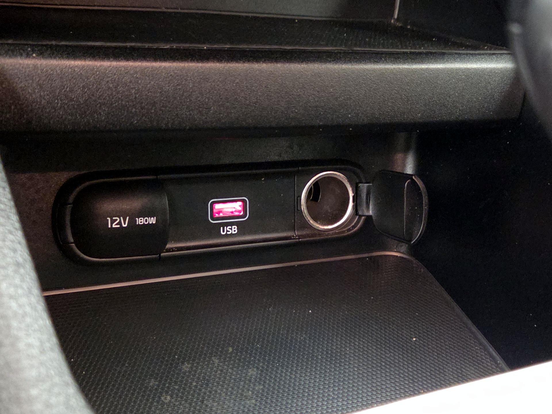 Thumbnail: 2023 Kia Forte - 18