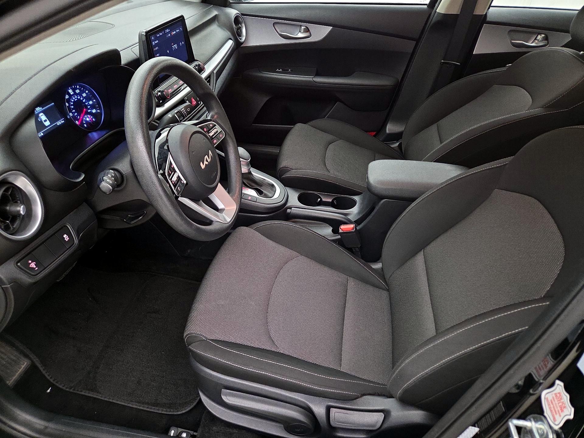 Thumbnail: 2024 Kia Forte - 11