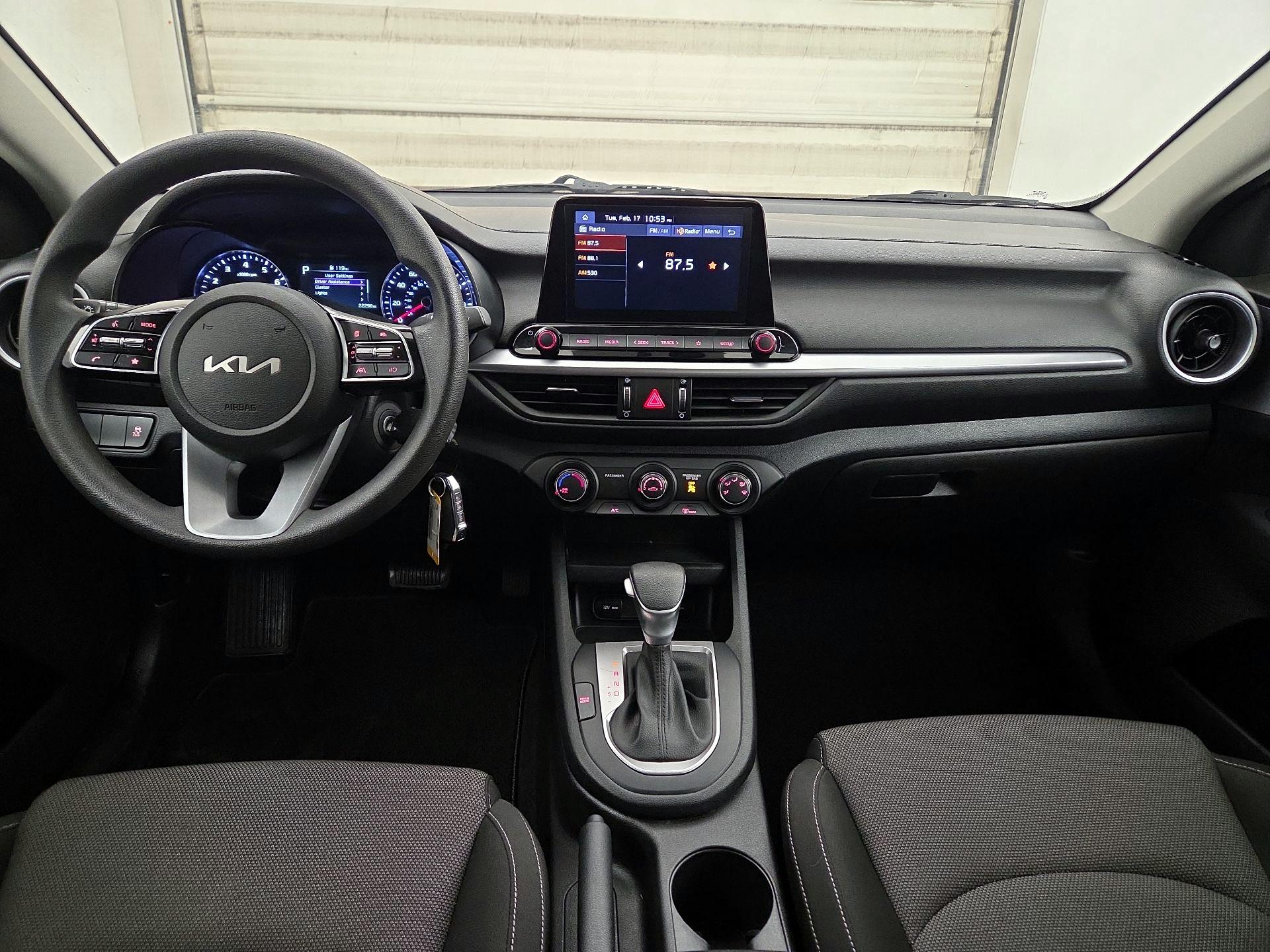 Thumbnail: 2023 Kia Forte - 9