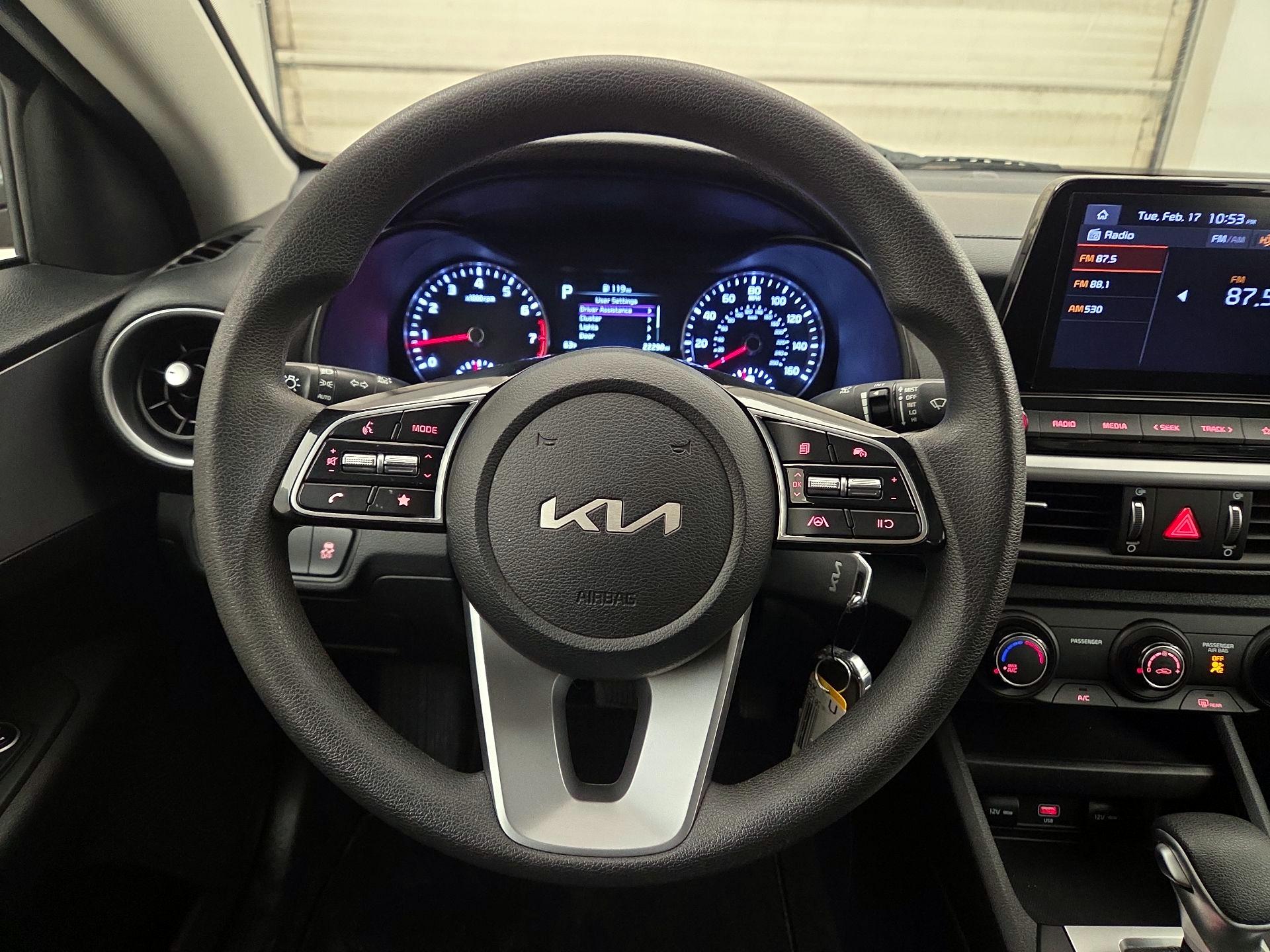 Thumbnail: 2023 Kia Forte - 10