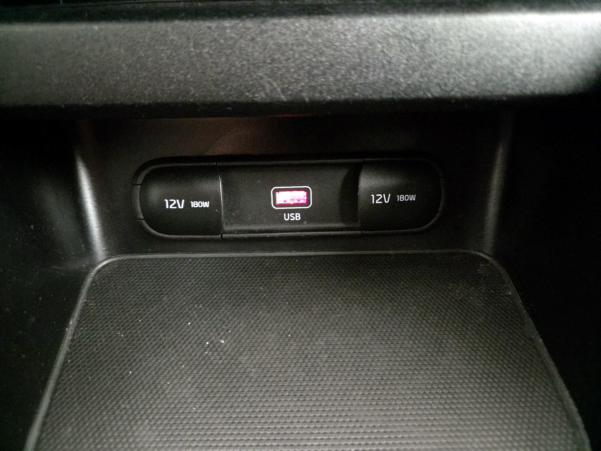 Thumbnail: 2023 Kia Forte - 18