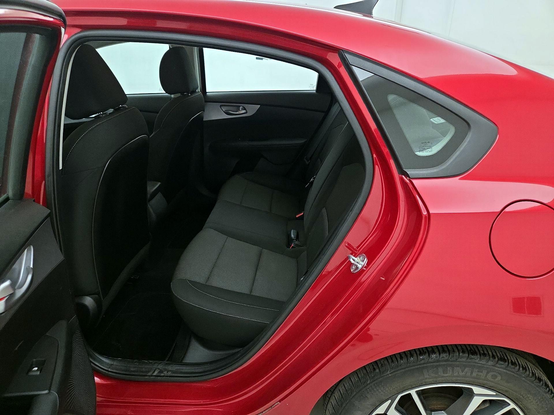 Thumbnail: 2023 Kia Forte - 19