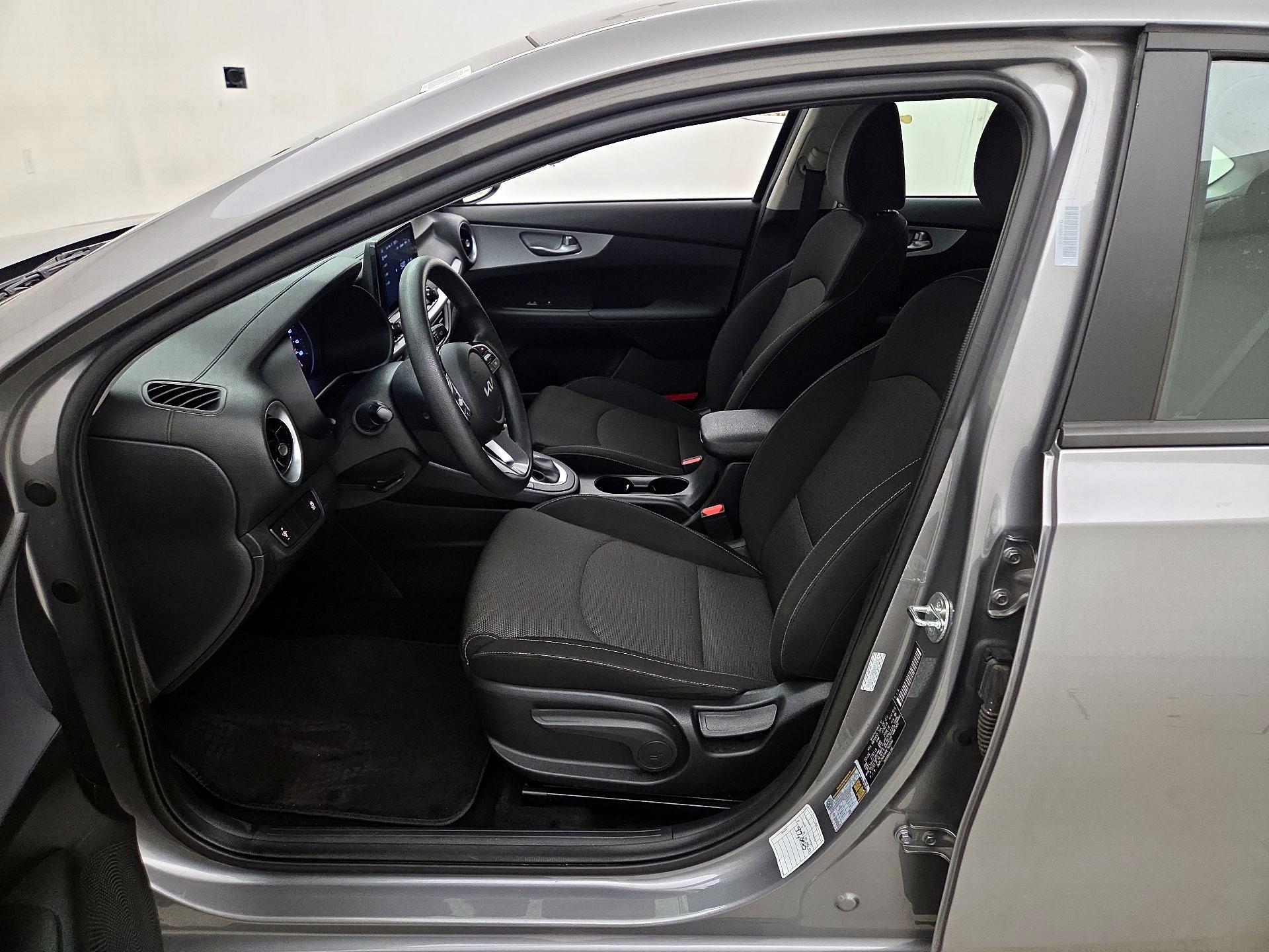 Thumbnail: 2024 Kia Forte - 11