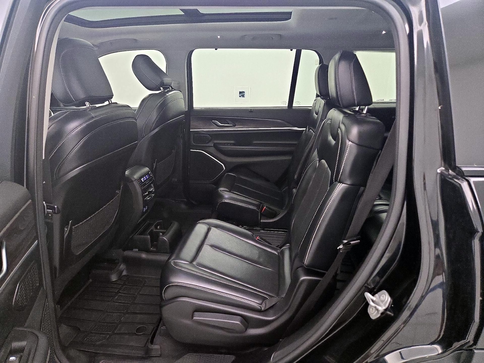 Rear Air Conditioning