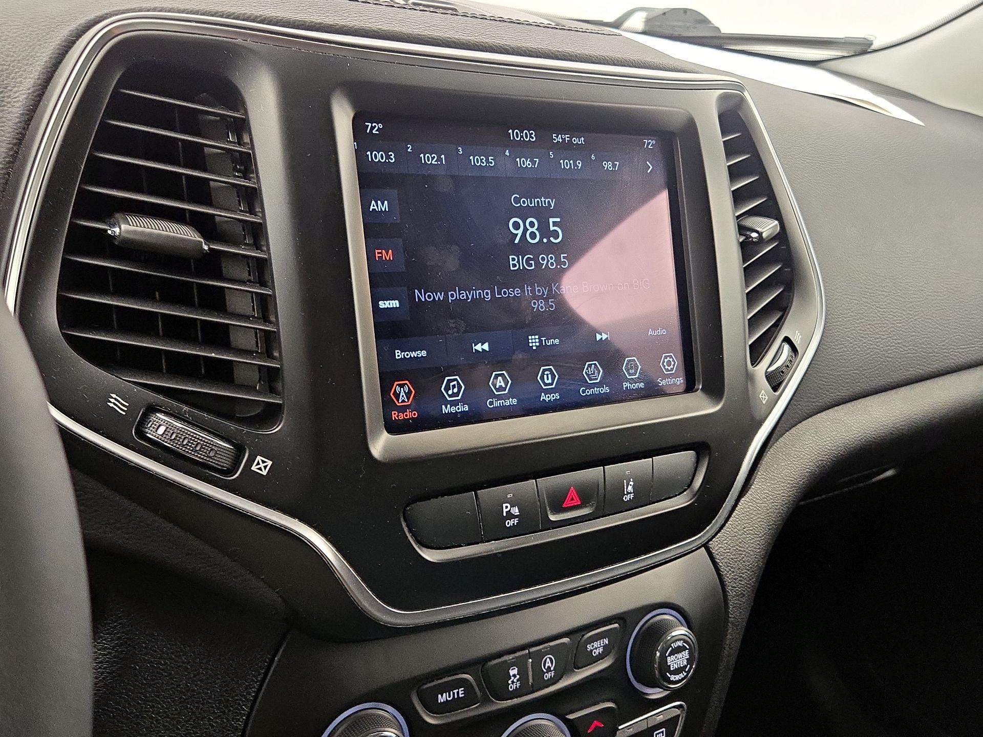 Thumbnail: 2022 Jeep Cherokee - 15