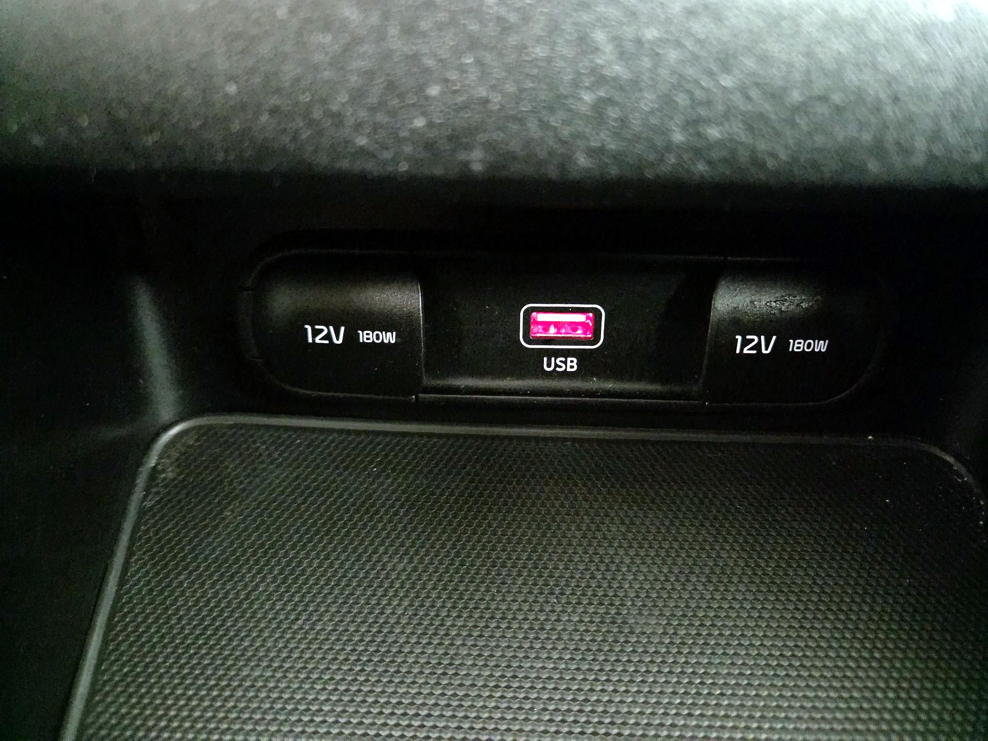 Thumbnail: 2023 Kia Forte - 18