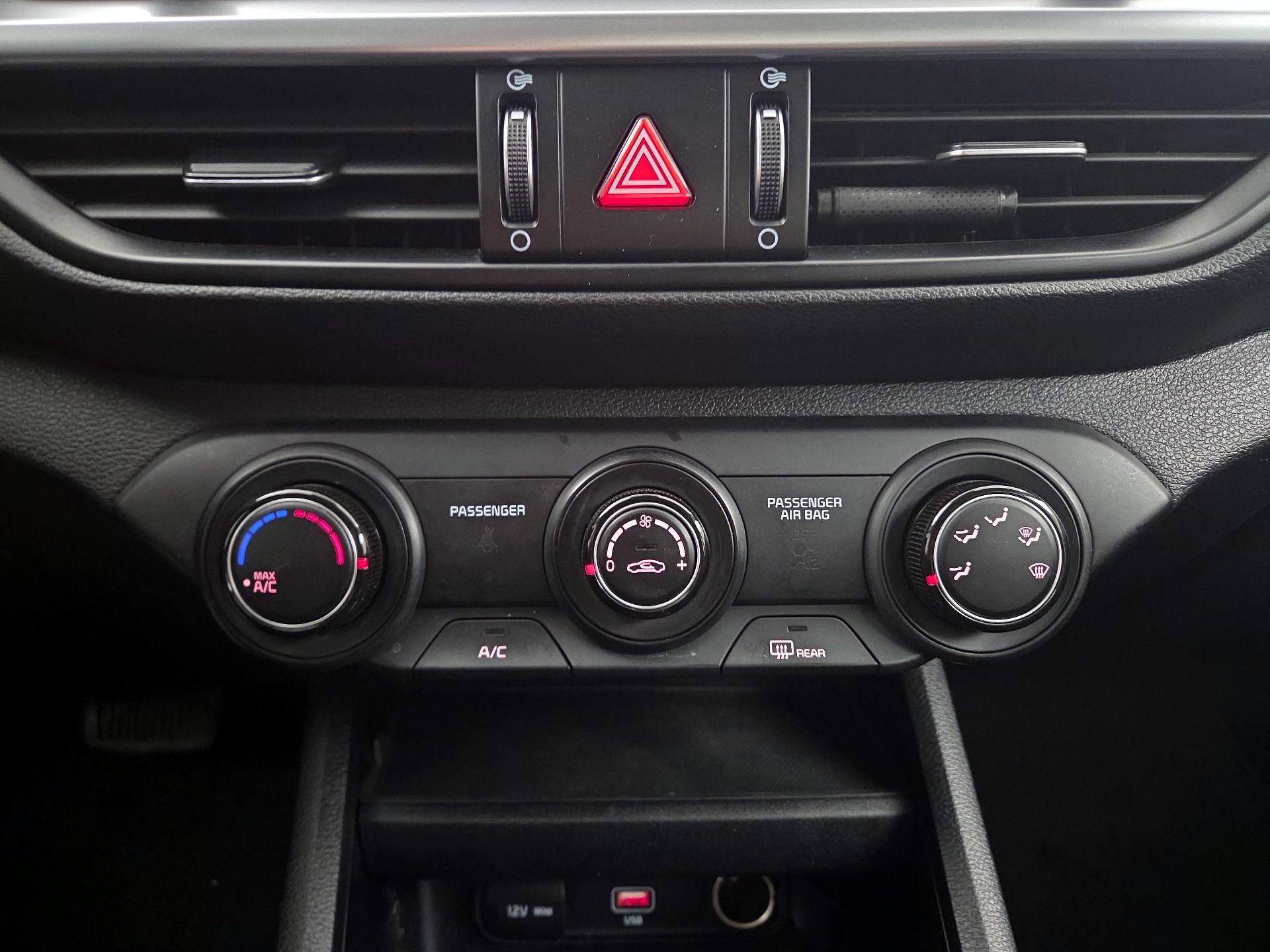 Thumbnail: 2023 Kia Forte - 16