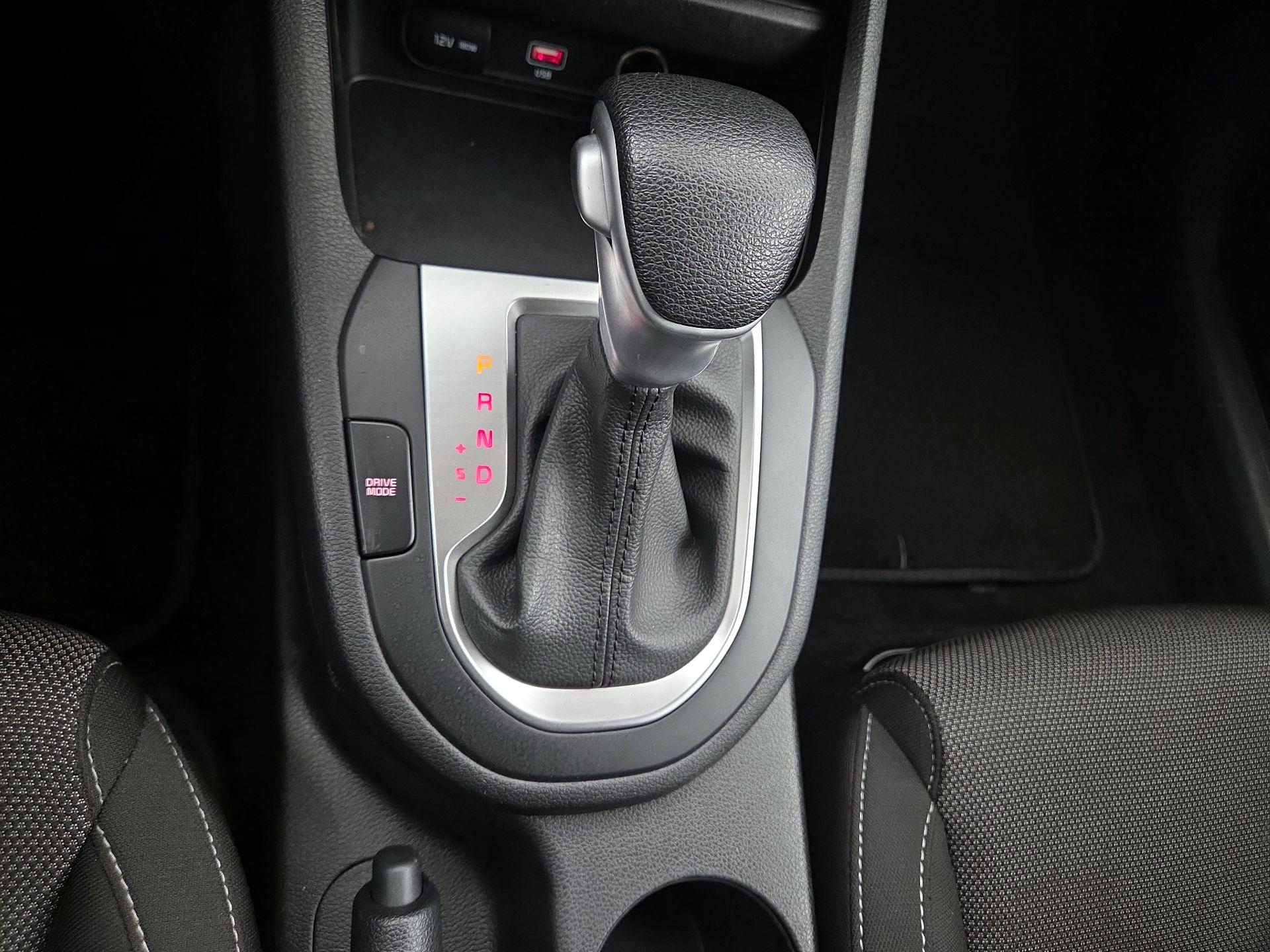 Thumbnail: 2023 Kia Forte - 17