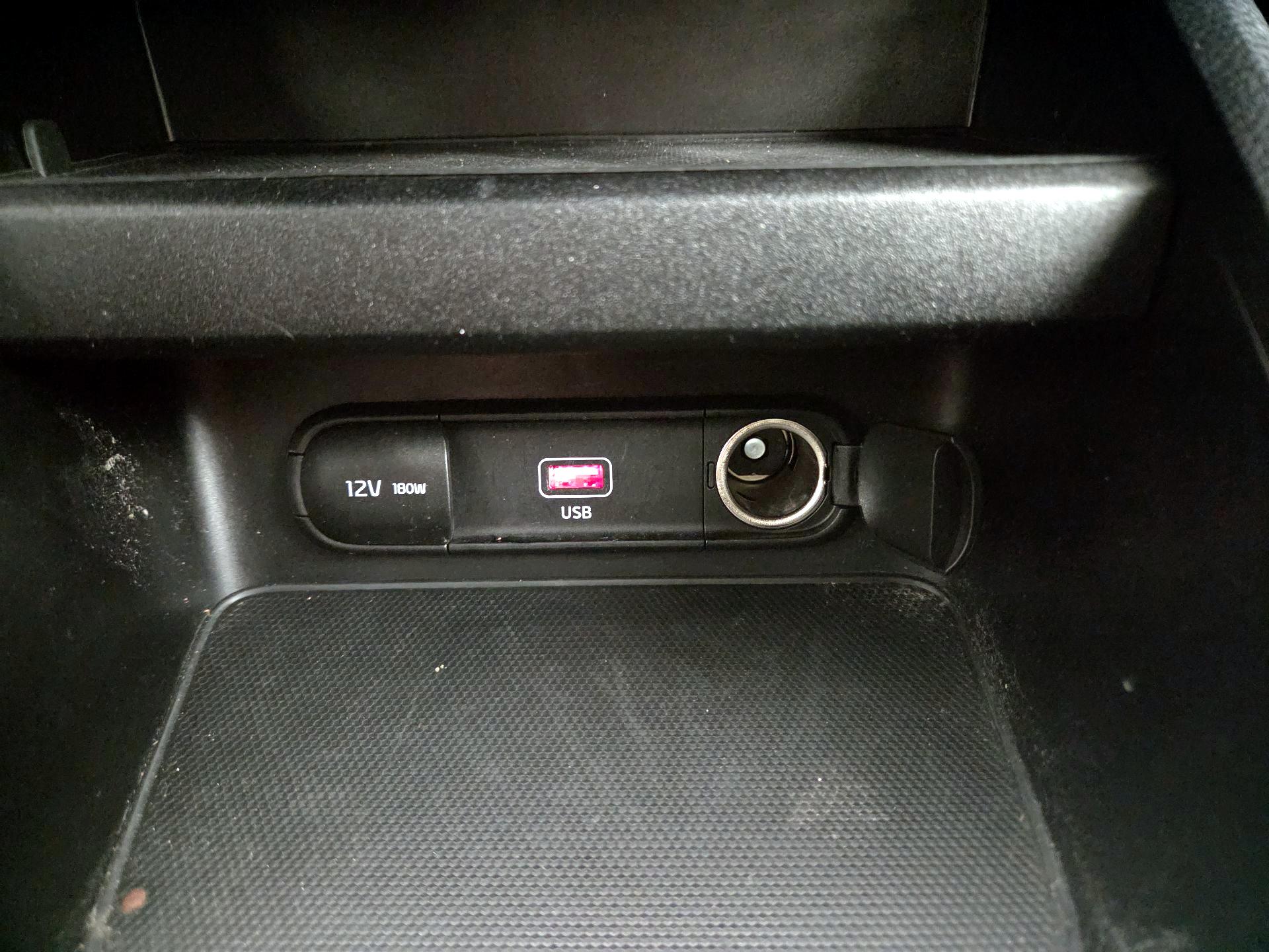 Thumbnail: 2023 Kia Forte - 18