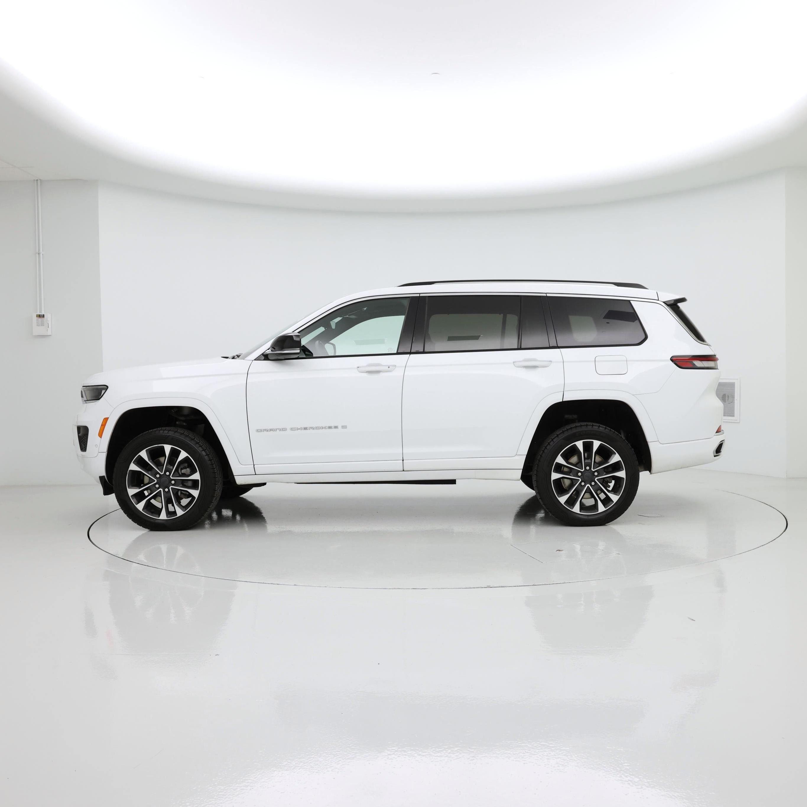 Thumbnail: 2021 Jeep Grand Cherokee L - 3