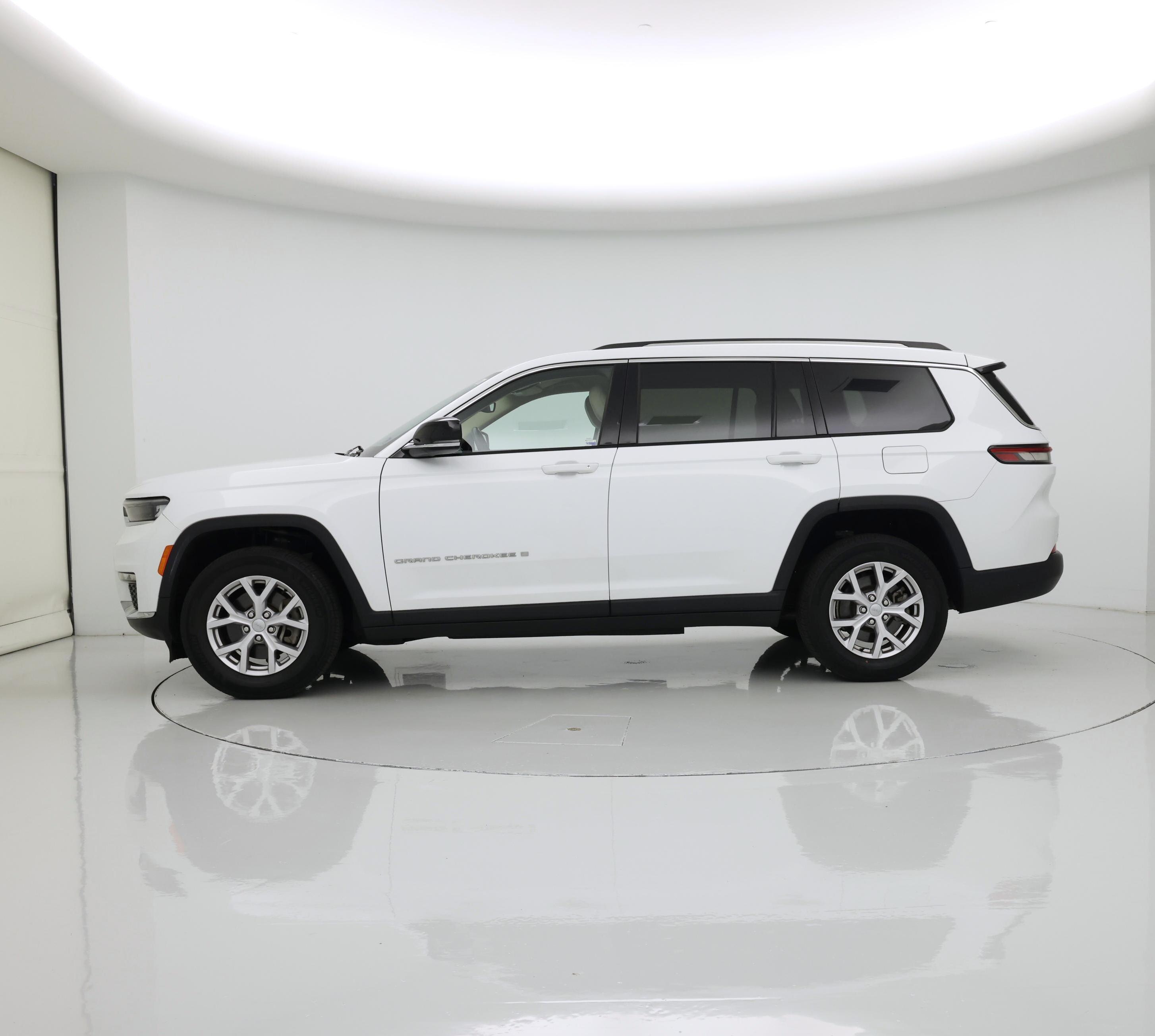 Thumbnail: 2021 Jeep Grand Cherokee L - 3