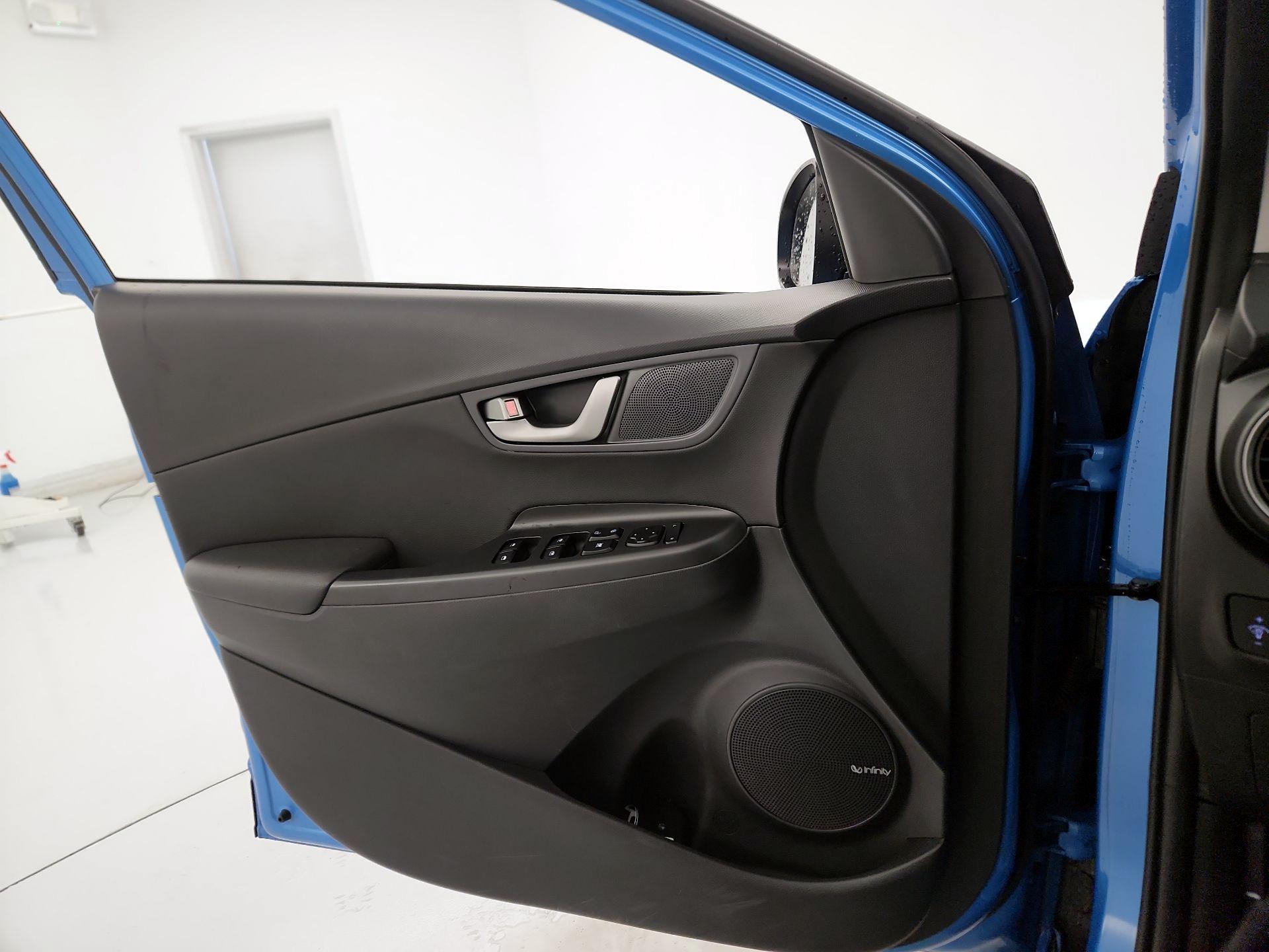 Thumbnail: 2020 Hyundai Kona - 12