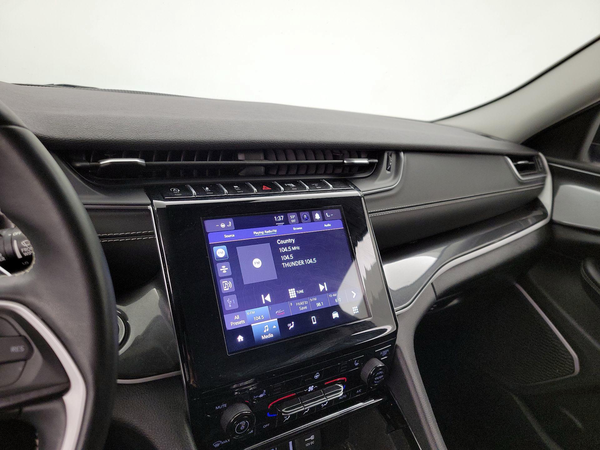 Thumbnail: 2022 Jeep Grand Cherokee - 15