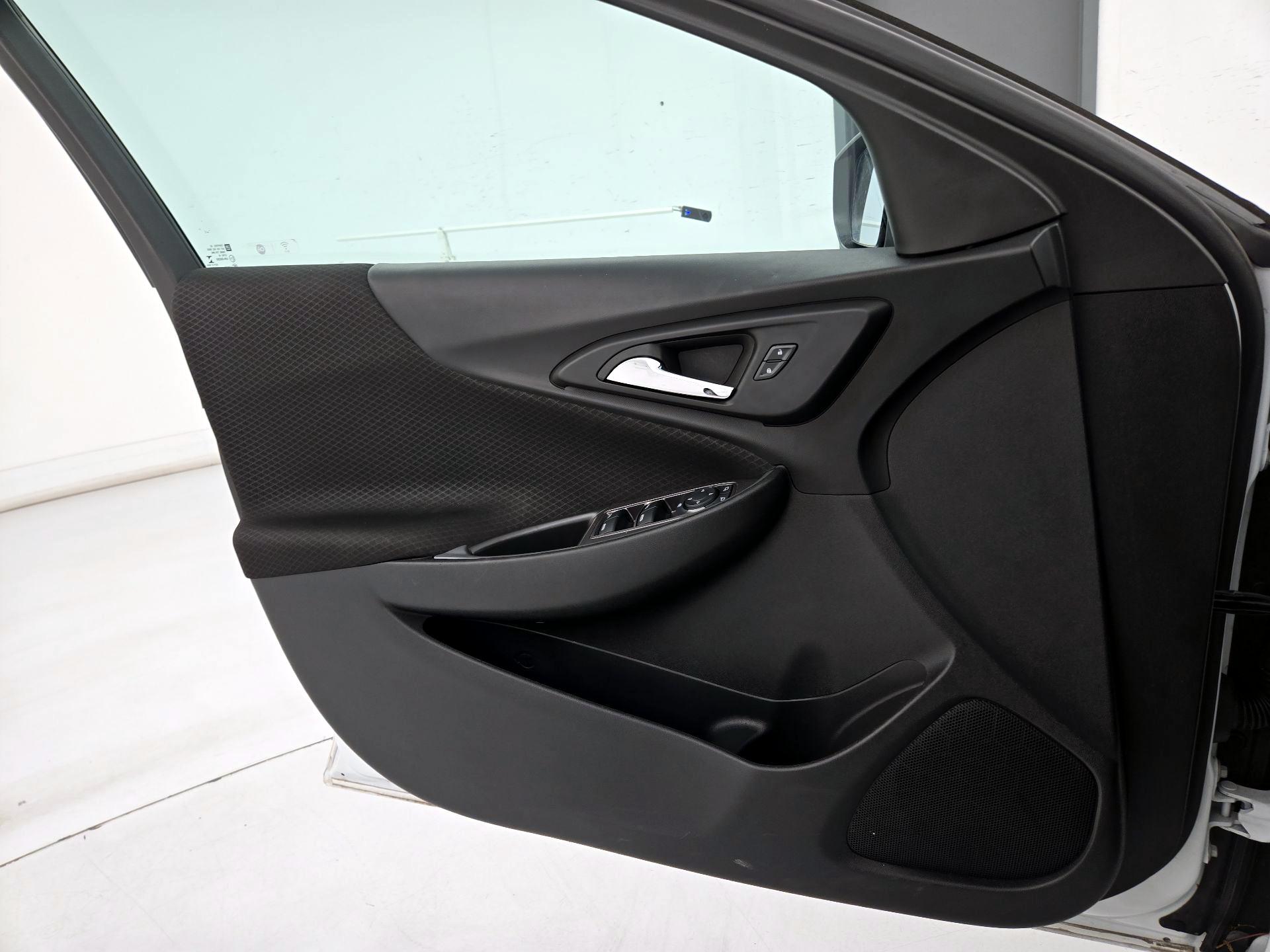 Thumbnail: 2024 Chevrolet Malibu - 10