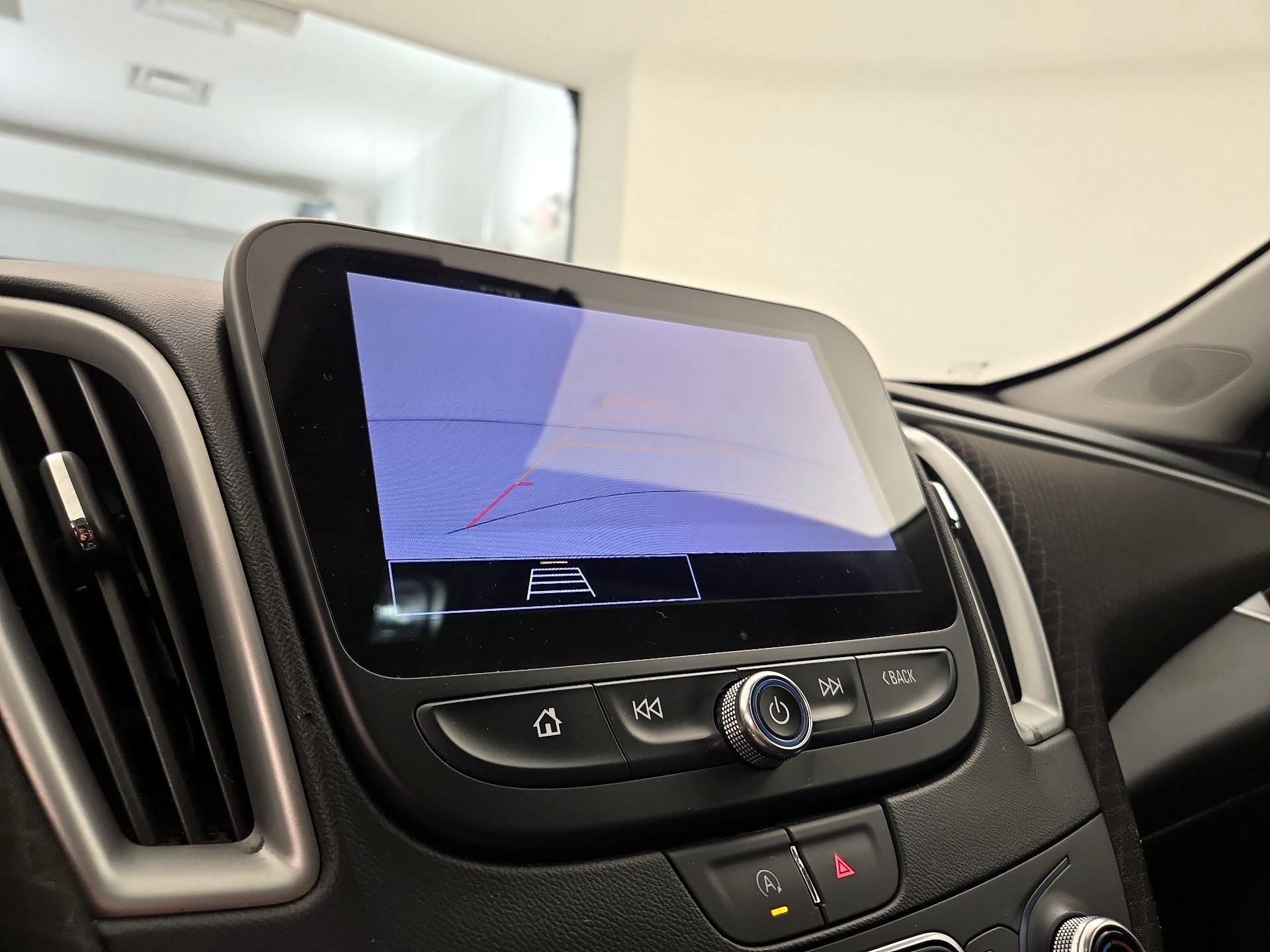 Thumbnail: 2024 Chevrolet Malibu - 12