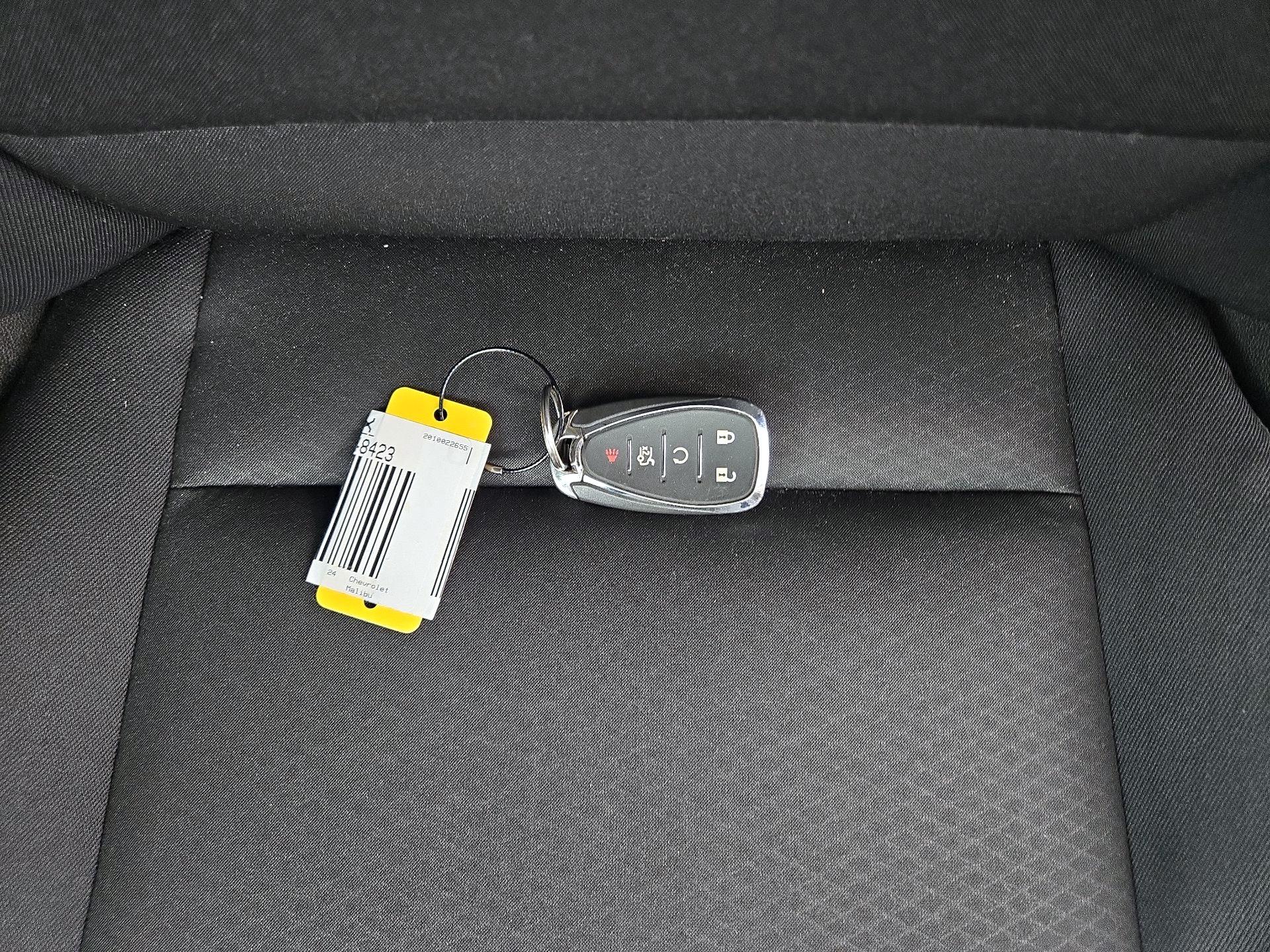 Thumbnail: 2024 Chevrolet Malibu - 20