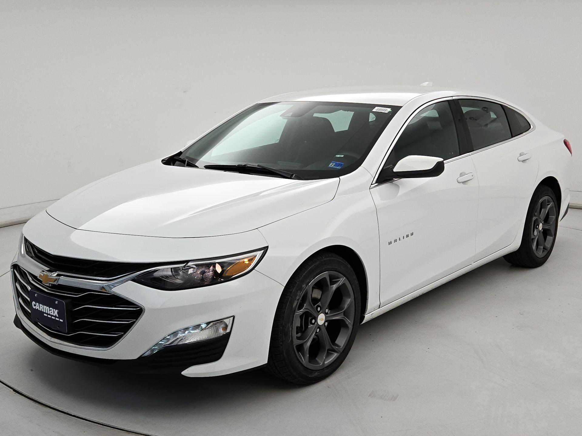 Thumbnail: 2024 Chevrolet Malibu - 3