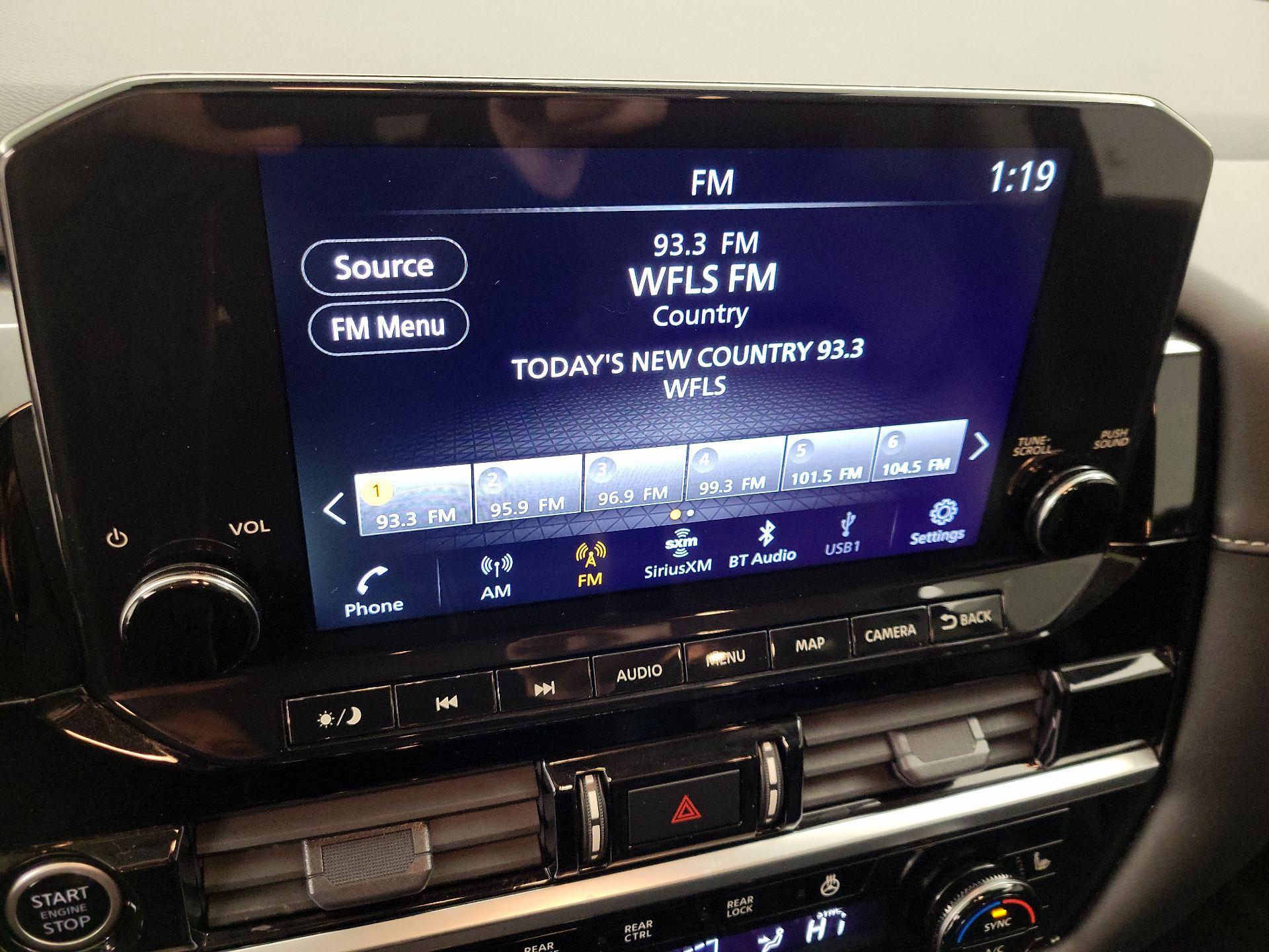 Thumbnail: 2022 Nissan Pathfinder - 16