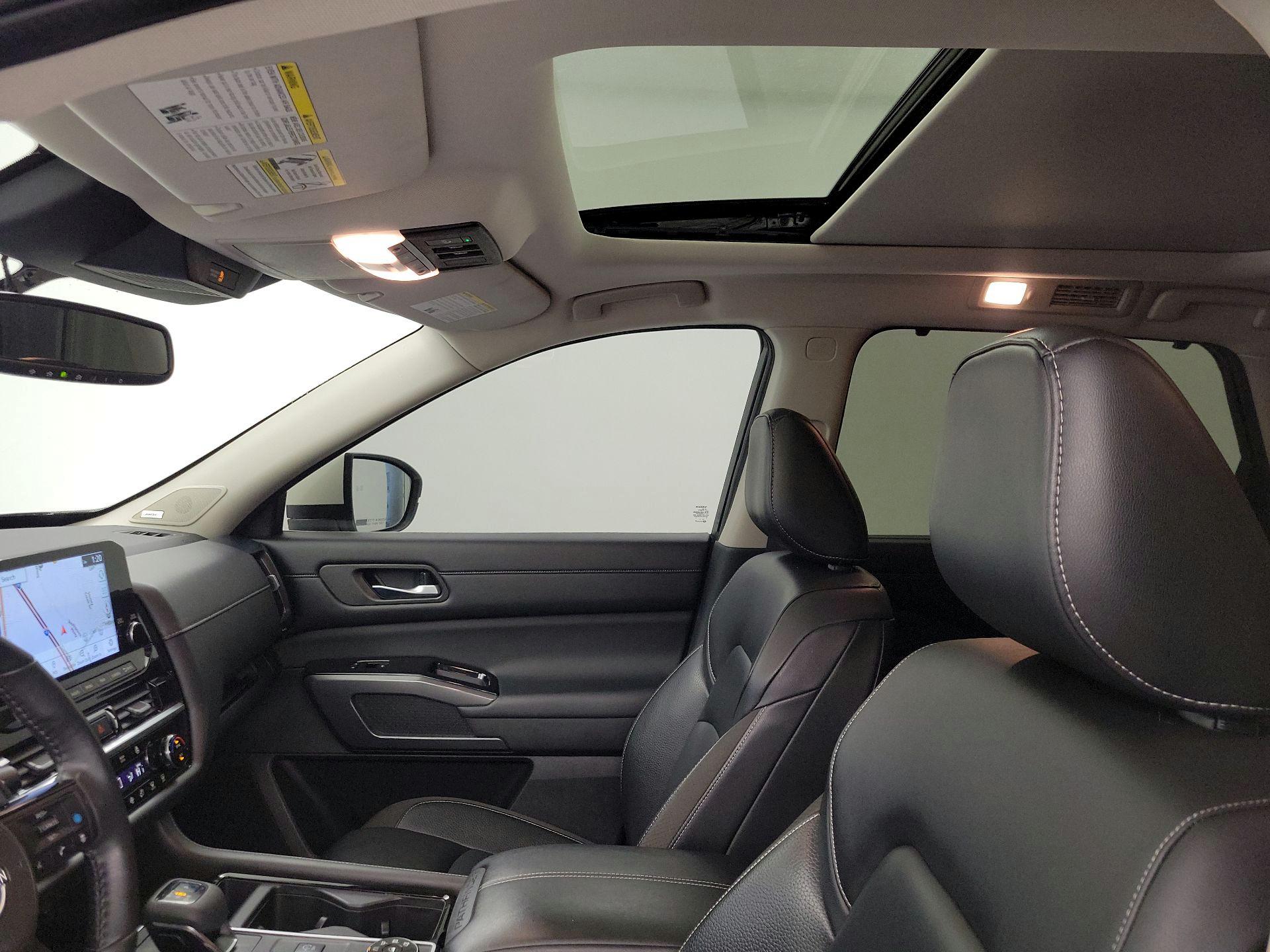 Thumbnail: 2022 Nissan Pathfinder - 20