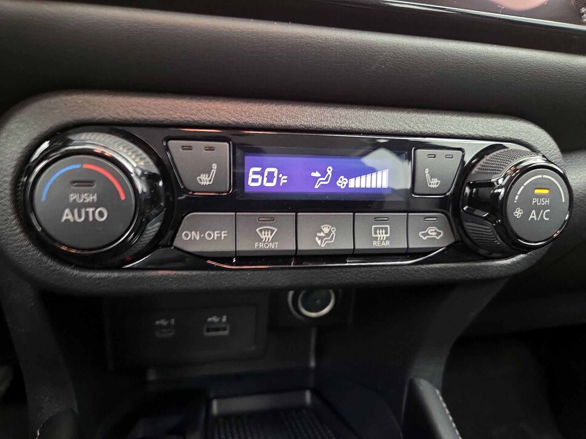 Thumbnail: 2023 Nissan Kicks - 16