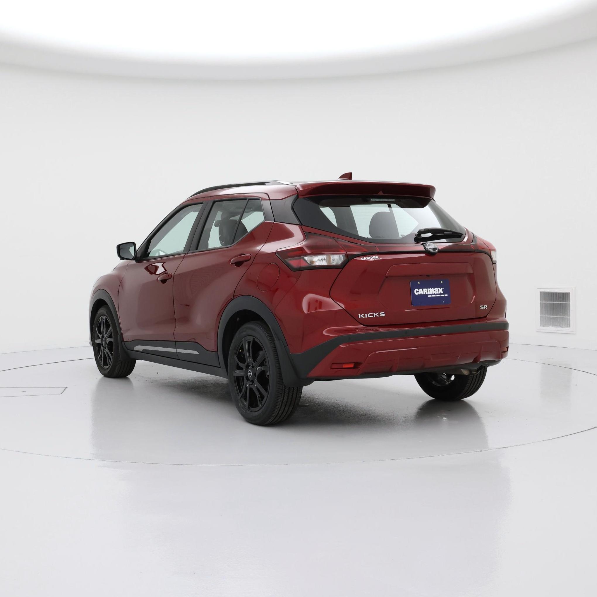 Thumbnail: 2023 Nissan Kicks - 2