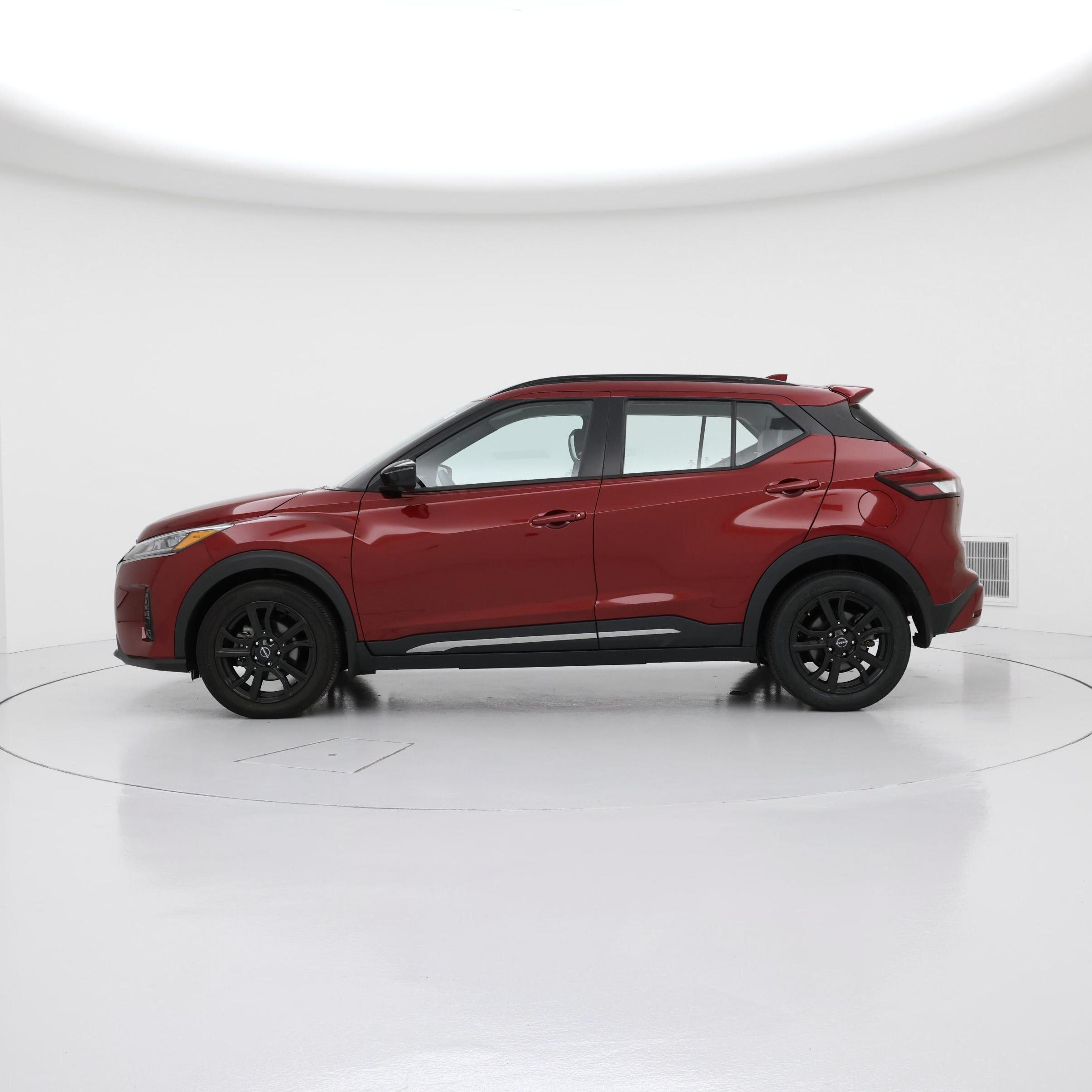 Thumbnail: 2023 Nissan Kicks - 3