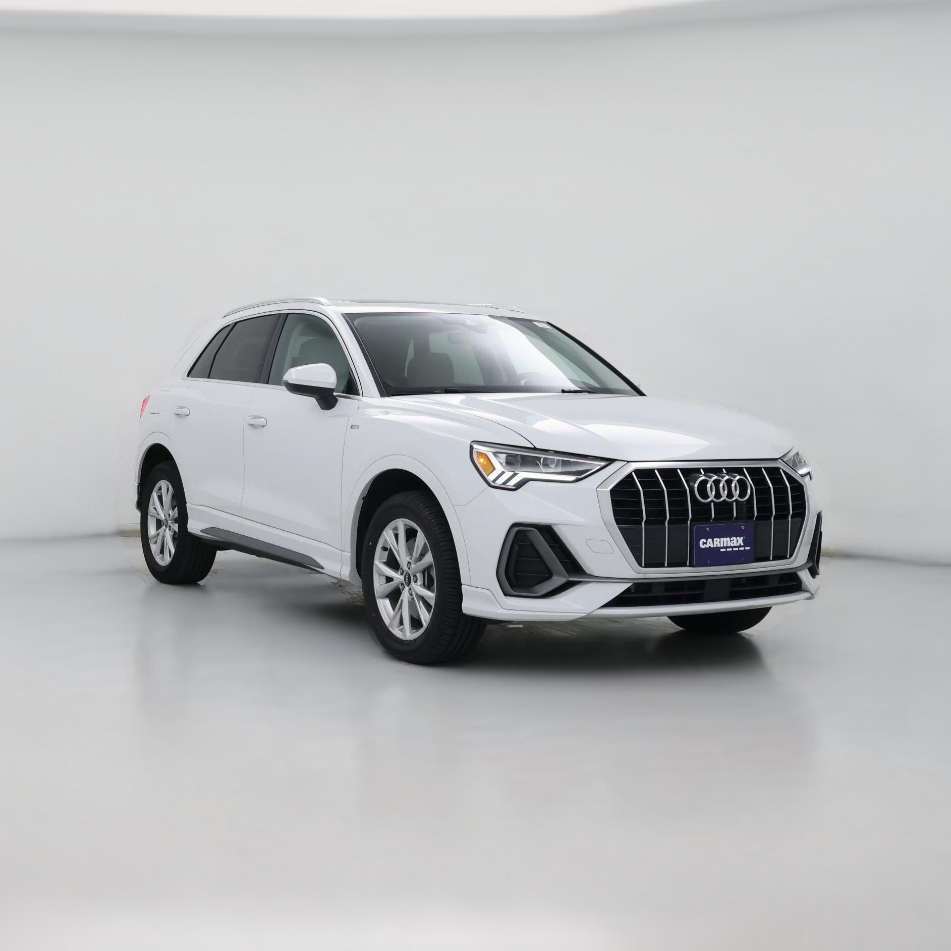 Thumbnail: 2023 Audi Q3 - 1
