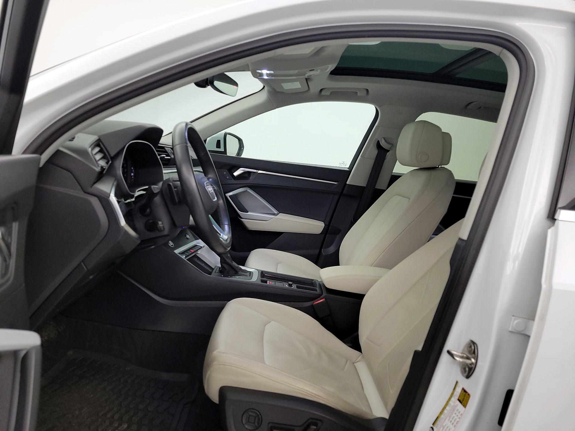 Thumbnail: 2023 Audi Q3 - 11