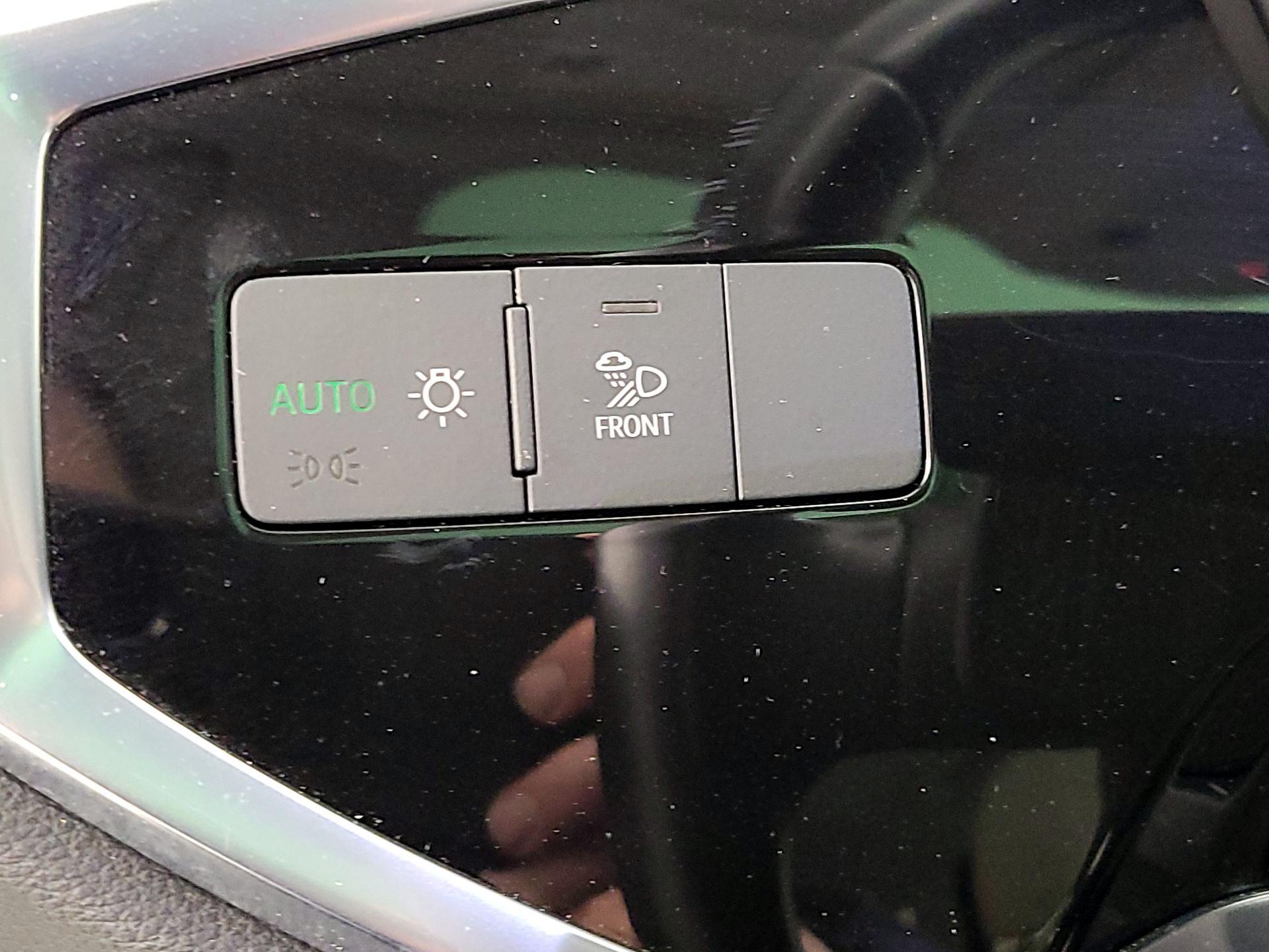 Thumbnail: 2023 Audi Q3 - 13