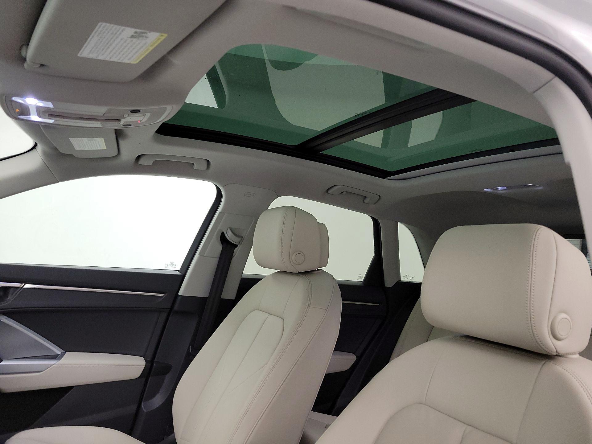 Thumbnail: 2023 Audi Q3 - 19