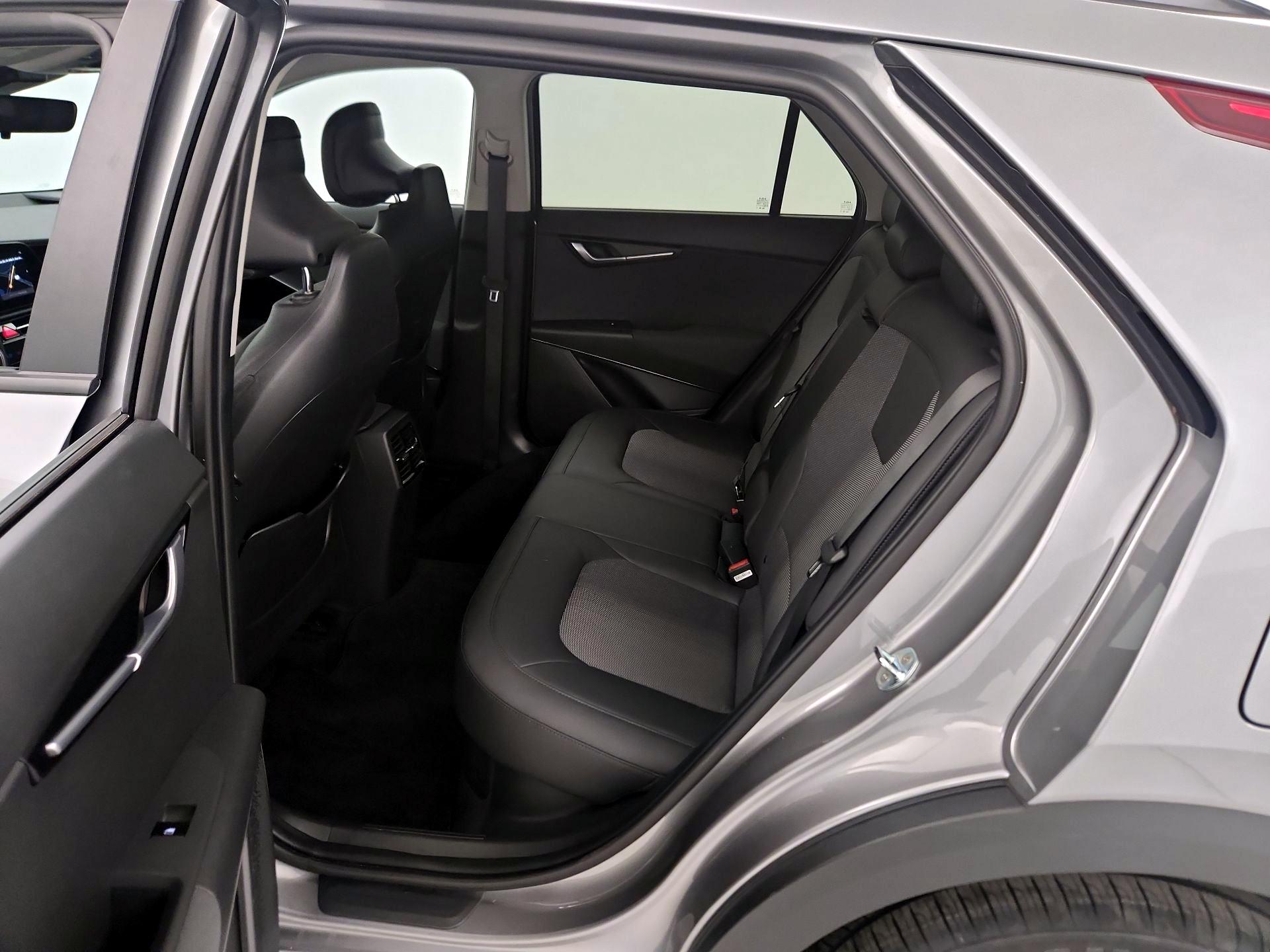 Thumbnail: 2023 Kia Niro - 20