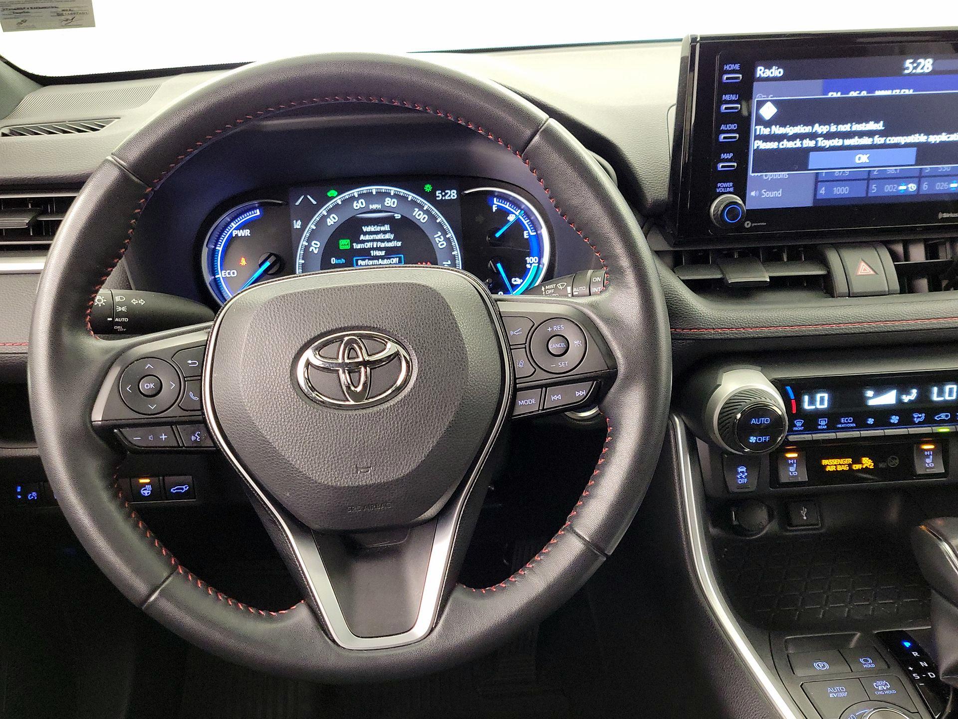 Thumbnail: 2022 Toyota RAV4 - 10