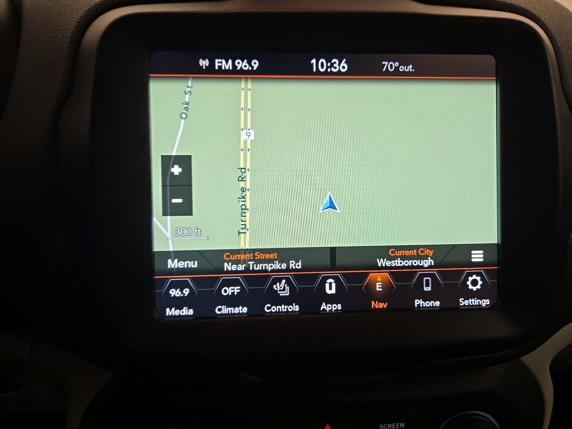 Thumbnail: 2022 Jeep Renegade - 14