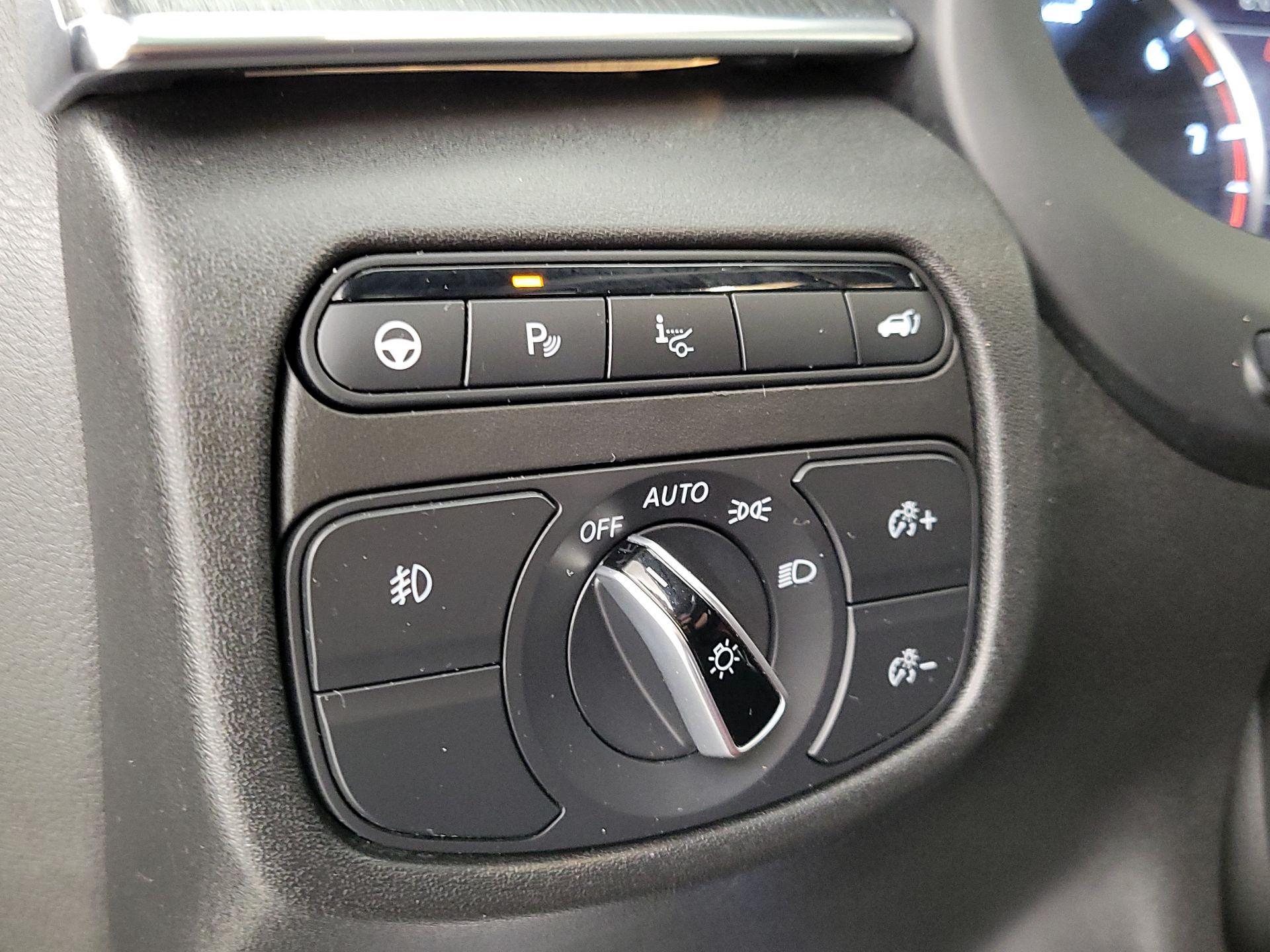 Thumbnail: 2022 INFINITI QX55 - 13