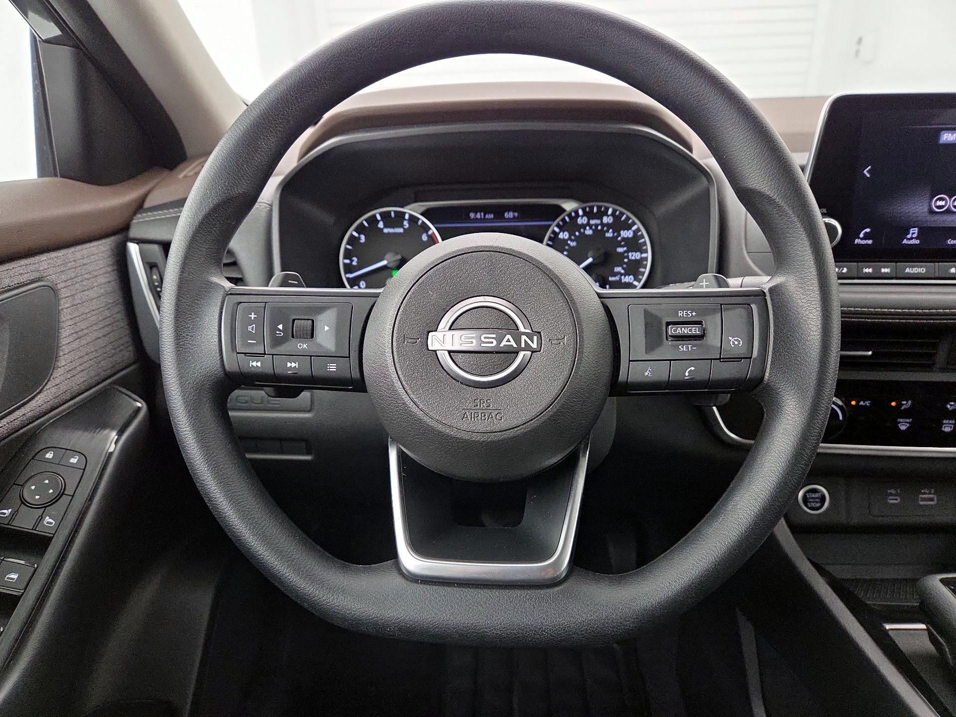 Thumbnail: 2023 Nissan Rogue - 10