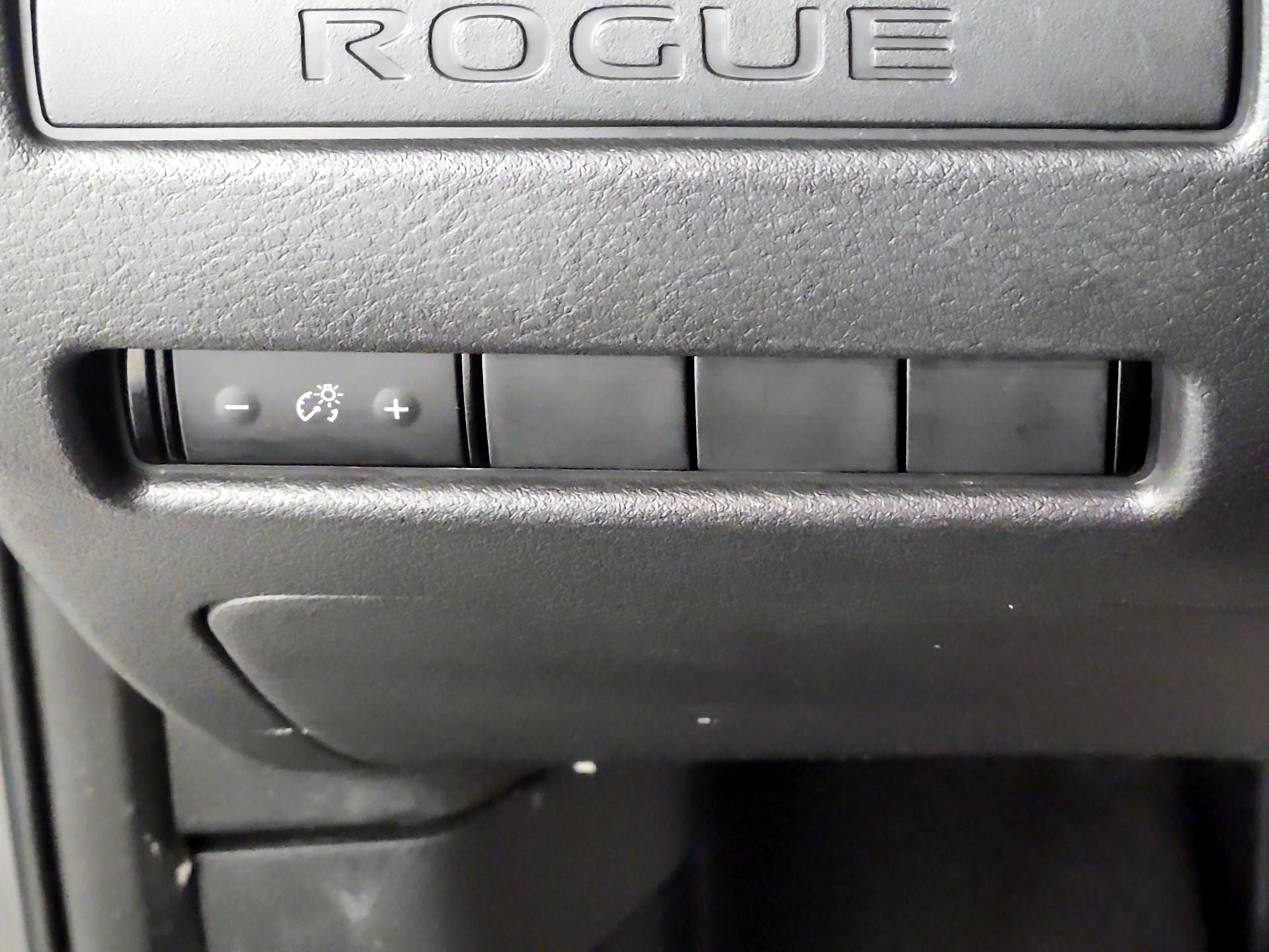 Thumbnail: 2023 Nissan Rogue - 13