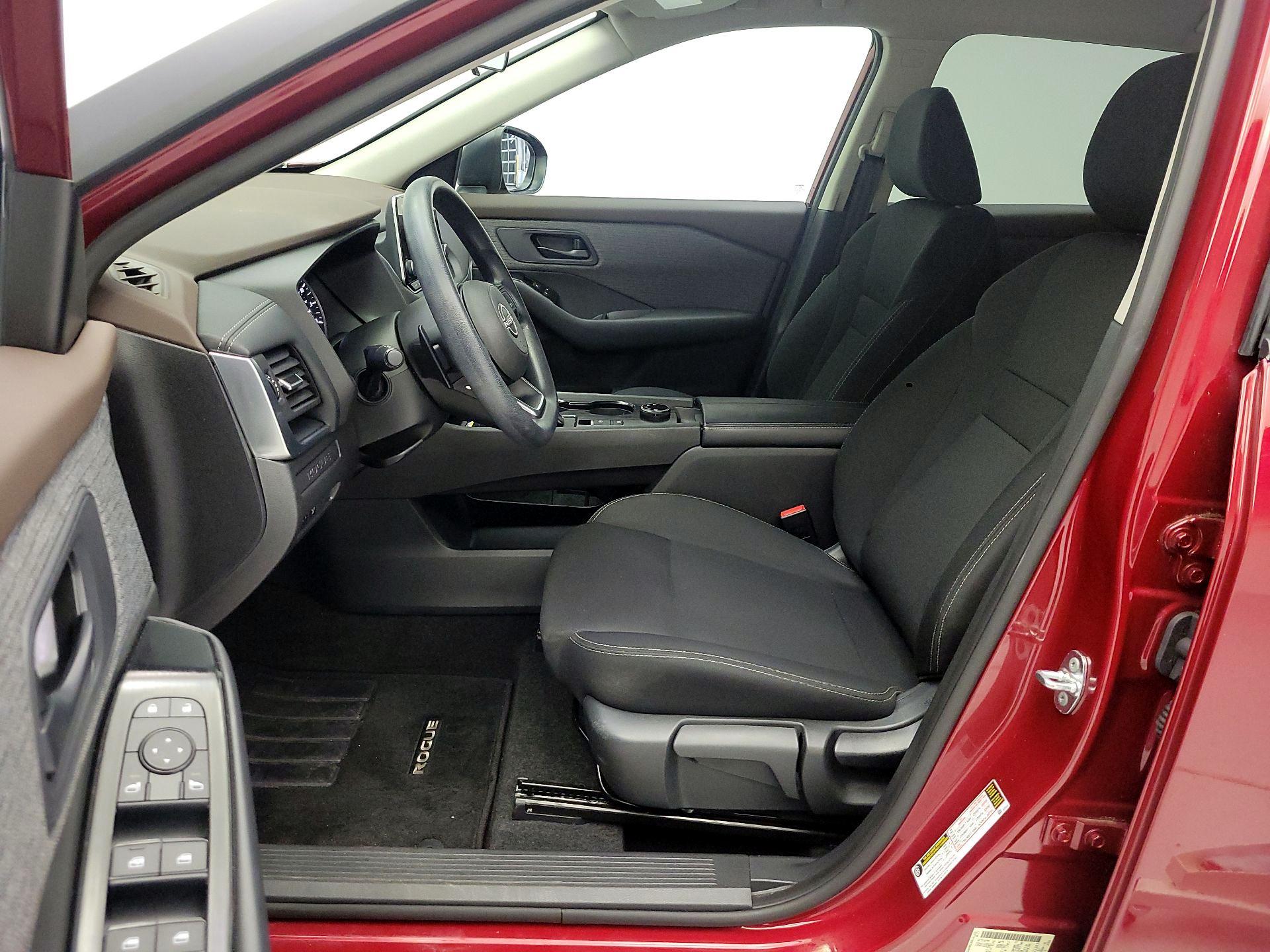 Thumbnail: 2023 Nissan Rogue - 9