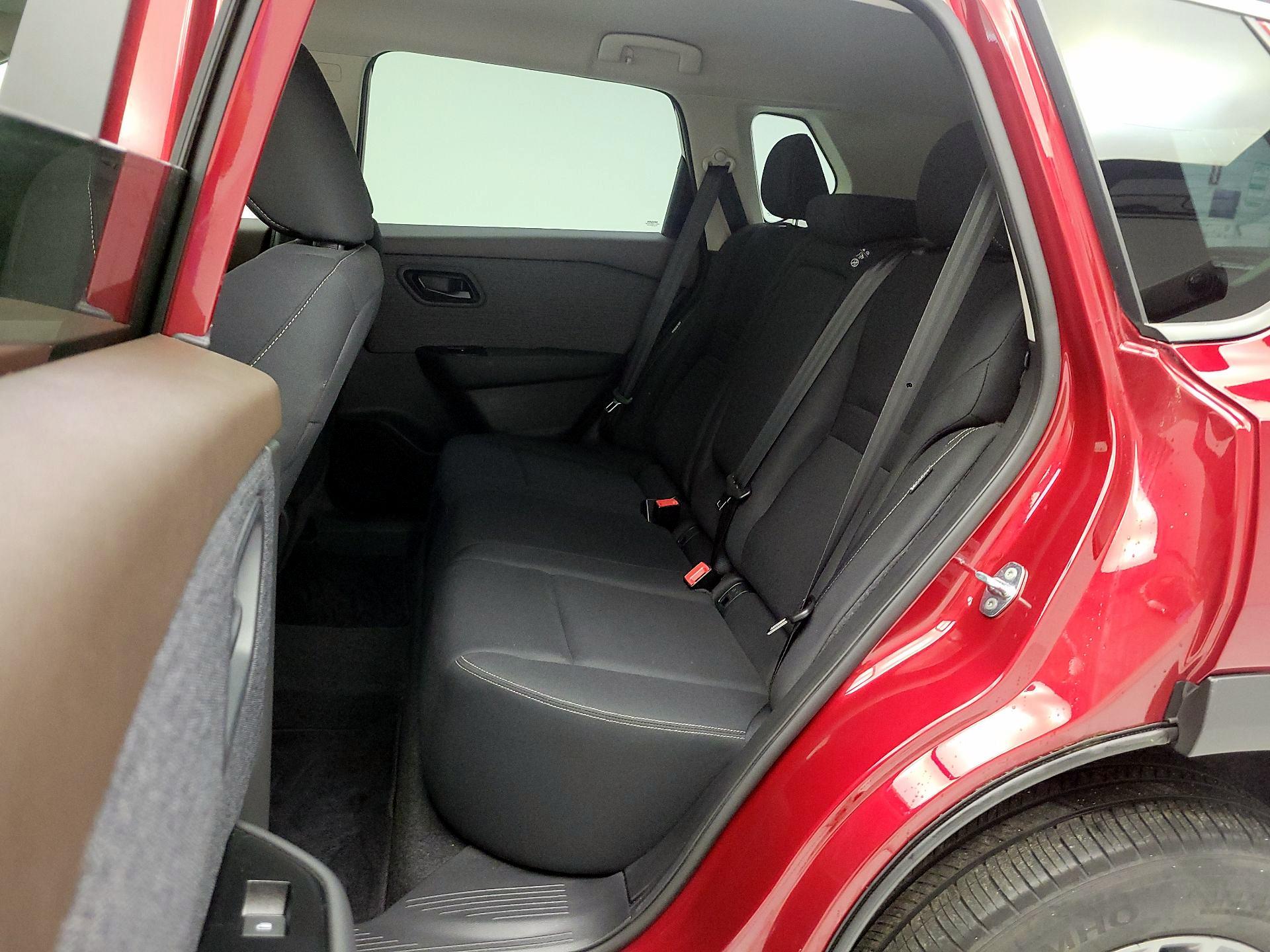 Thumbnail: 2023 Nissan Rogue - 17